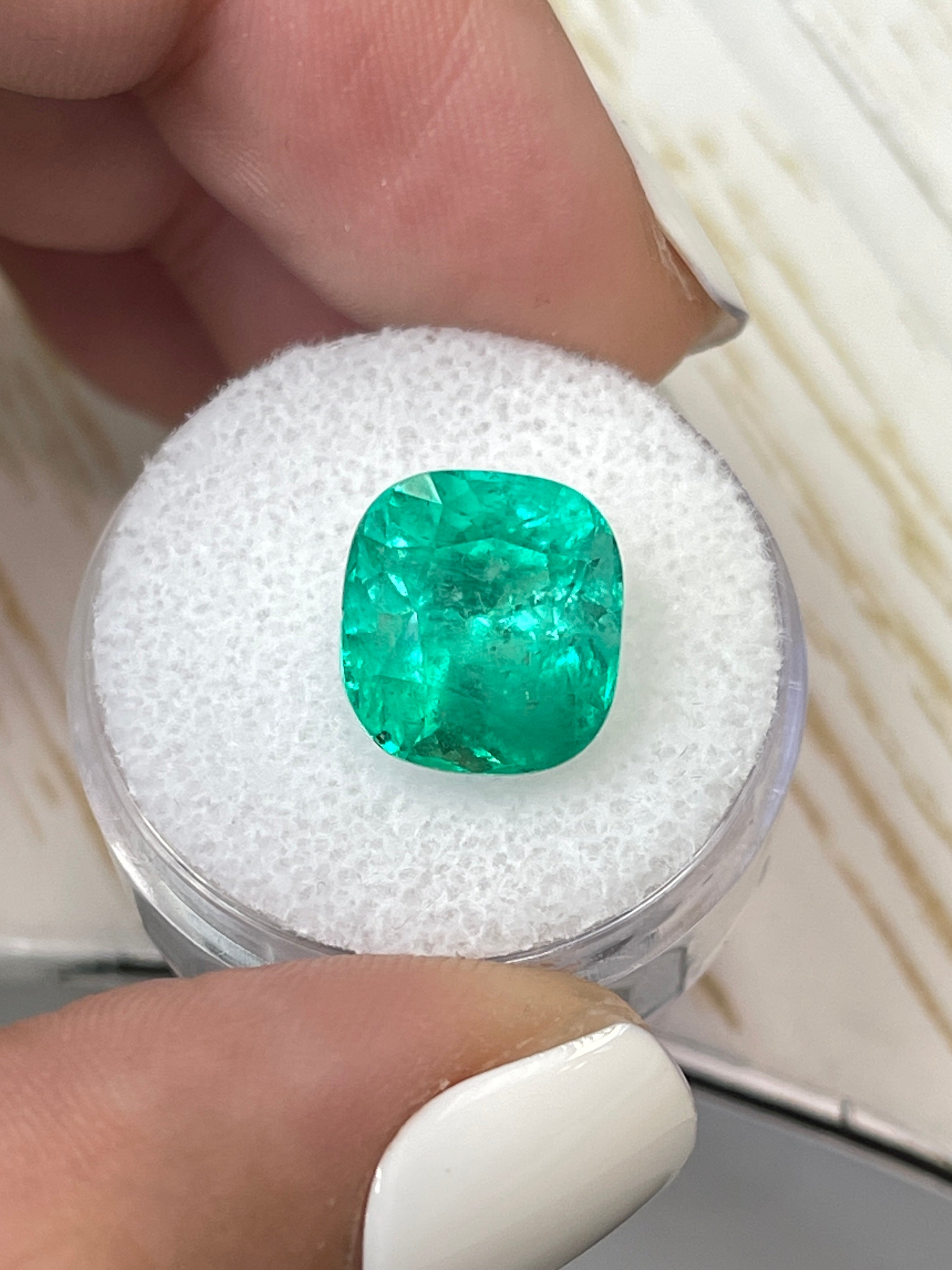 6.20 Carat 11.5x11mm Bright Green Natural Loose Colombian Emerald Cushion Cut Gemstone for Jewelry Making, Engagement Rings & Luxury Collections