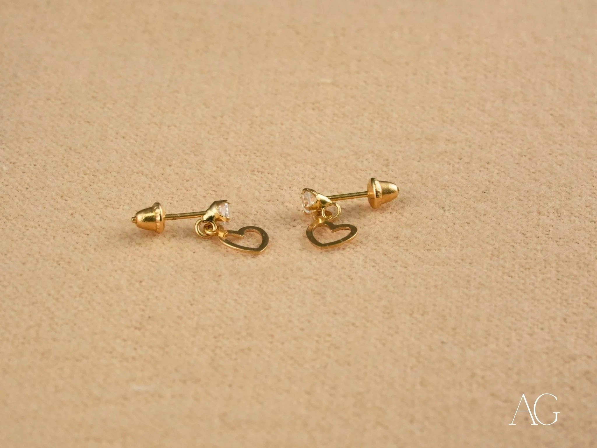 18k Gold CZ Heart Drop Earrings for Women - Elegant Cubic Zirconia Dangle Earrings - Perfect Gift for Valentine's Day, Anniversary & Special Occasions