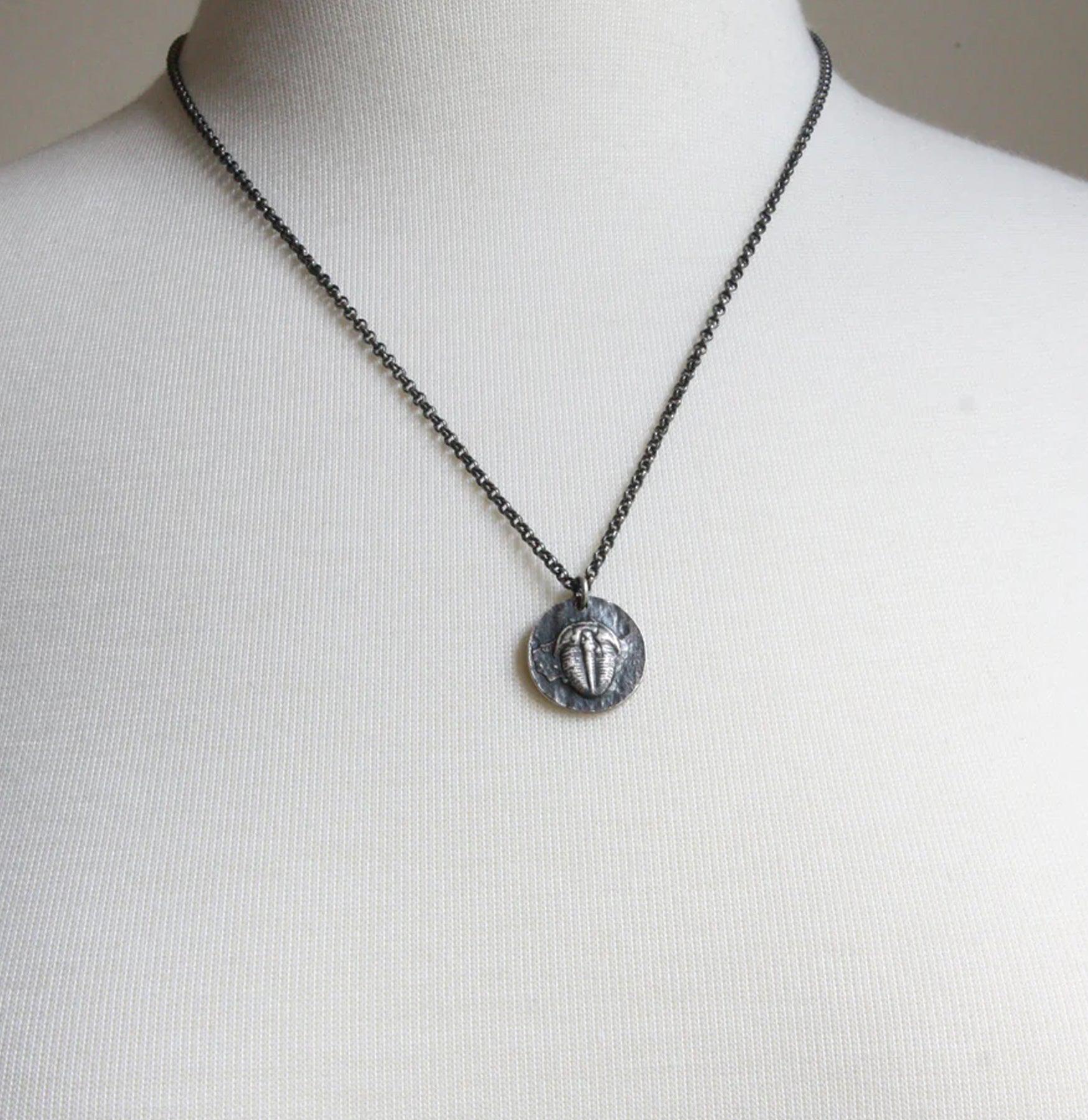 Matrix Necklace - Cyberpunk Inspired Geometric Pendant for Women & Men - Perfect for Cosplay, Rave, and Gothic Fashion Accessories