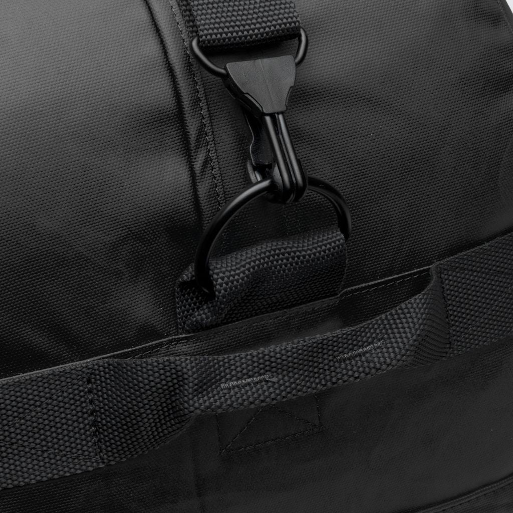Eagle Creek No Matter What Medium Duffel Bag - Waterproof Travel Duffel for Gym, Camping & Weekend Trips - Black Carry-On Bag with Durable Construction