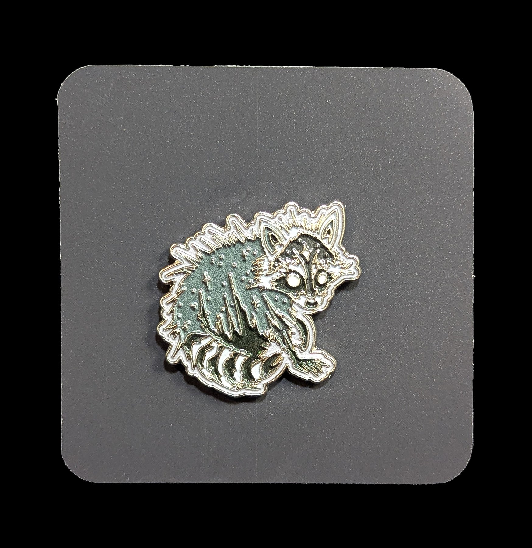 Cute Raccoon Enamel Pin - Animal Lapel Pin for Backpacks, Jackets & Hats - Perfect for Collectors, Gifts & Fashion Accessories