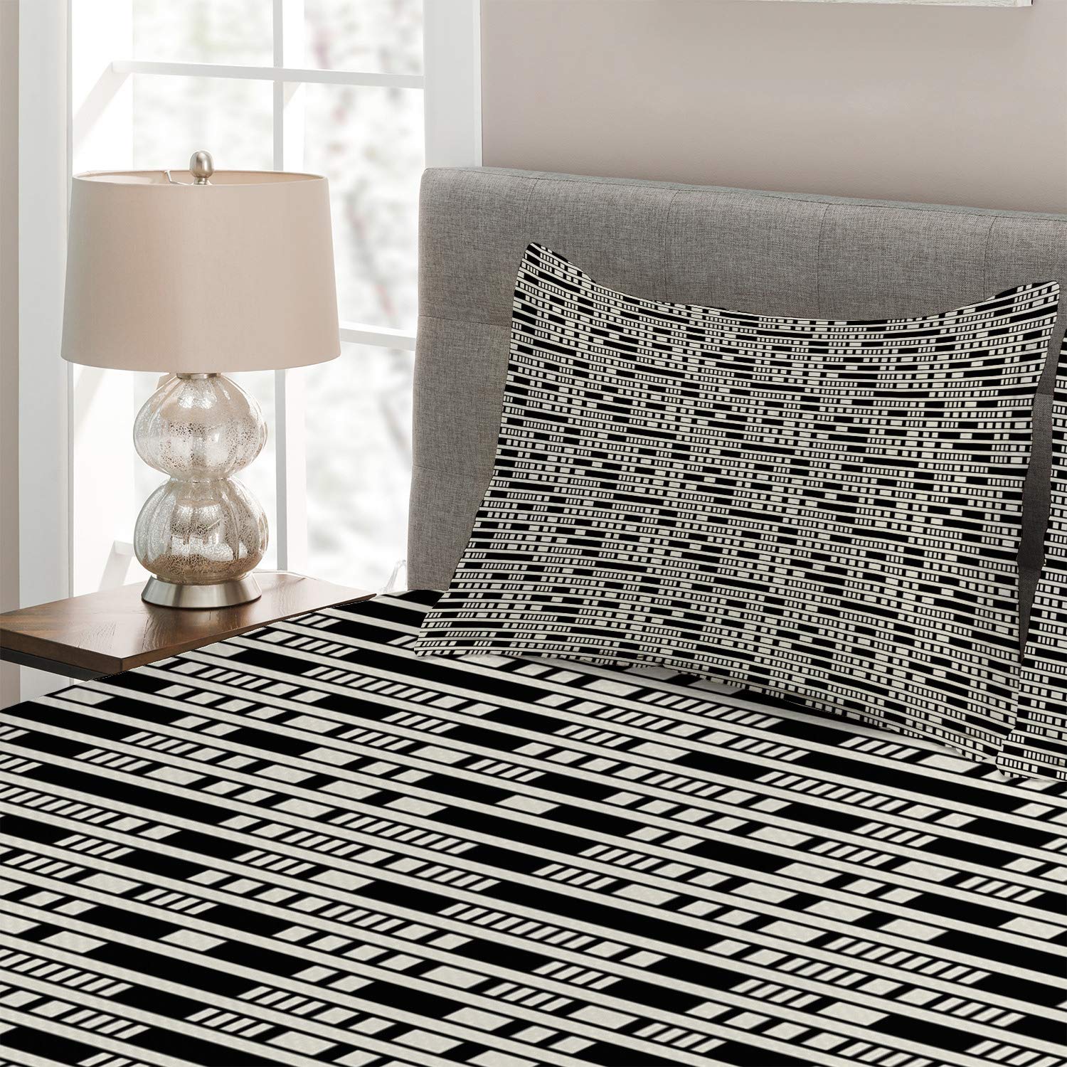 Ambesonne Abstract Coverlet Set - Modern Geometric Design with Rectangles & Lines, 3-Piece Quilted Bedspread with 2 Pillow Shams, King Size in Charcoal Grey & Eggshell - Perfect for Contemporary Bedroom Decor & Guest Room Styling