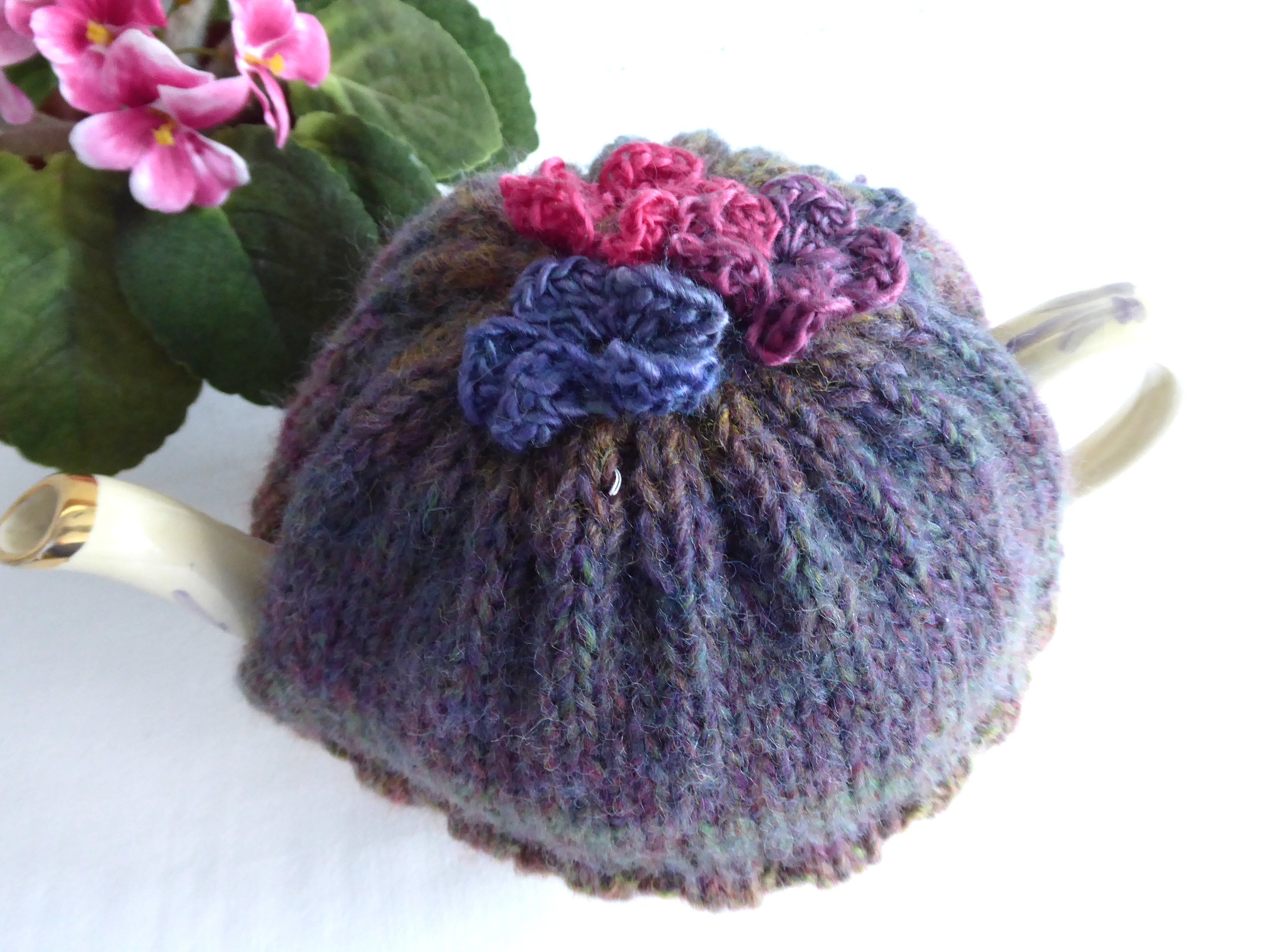Hand Knit Tea Cozy with Floral Applique - Stretchy Brown & Green Variegated Knitted Tea Warmer for Teapots - Perfect for Afternoon Tea, Cozy Kitchen Decor & Gift Giving