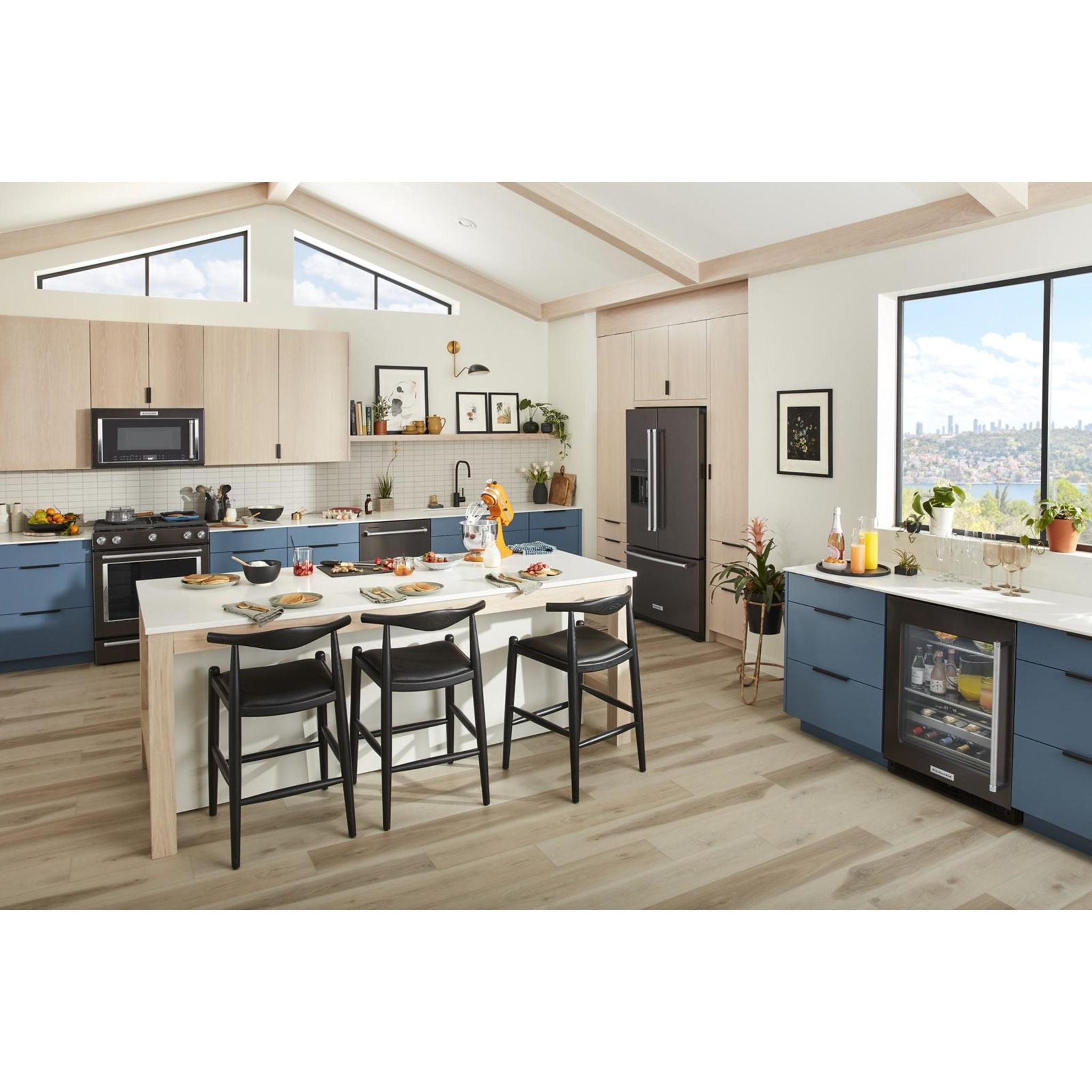 KitchenAid KRFF577KBS 36-Inch French Door Refrigerator with Black Stainless Steel Finish - Perfect for Modern Kitchens & Entertaining
