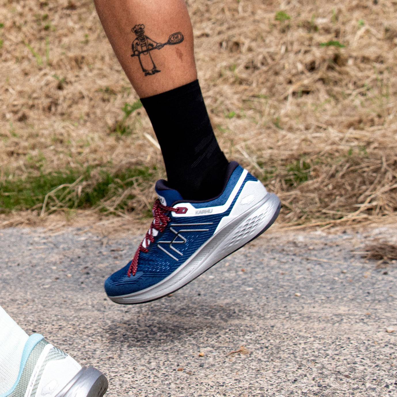 Men's Synchron 2.0 Running Shoes - Ensign Blue/Rio Red - Lightweight Athletic Sneakers for Jogging, Gym & Outdoor Workouts