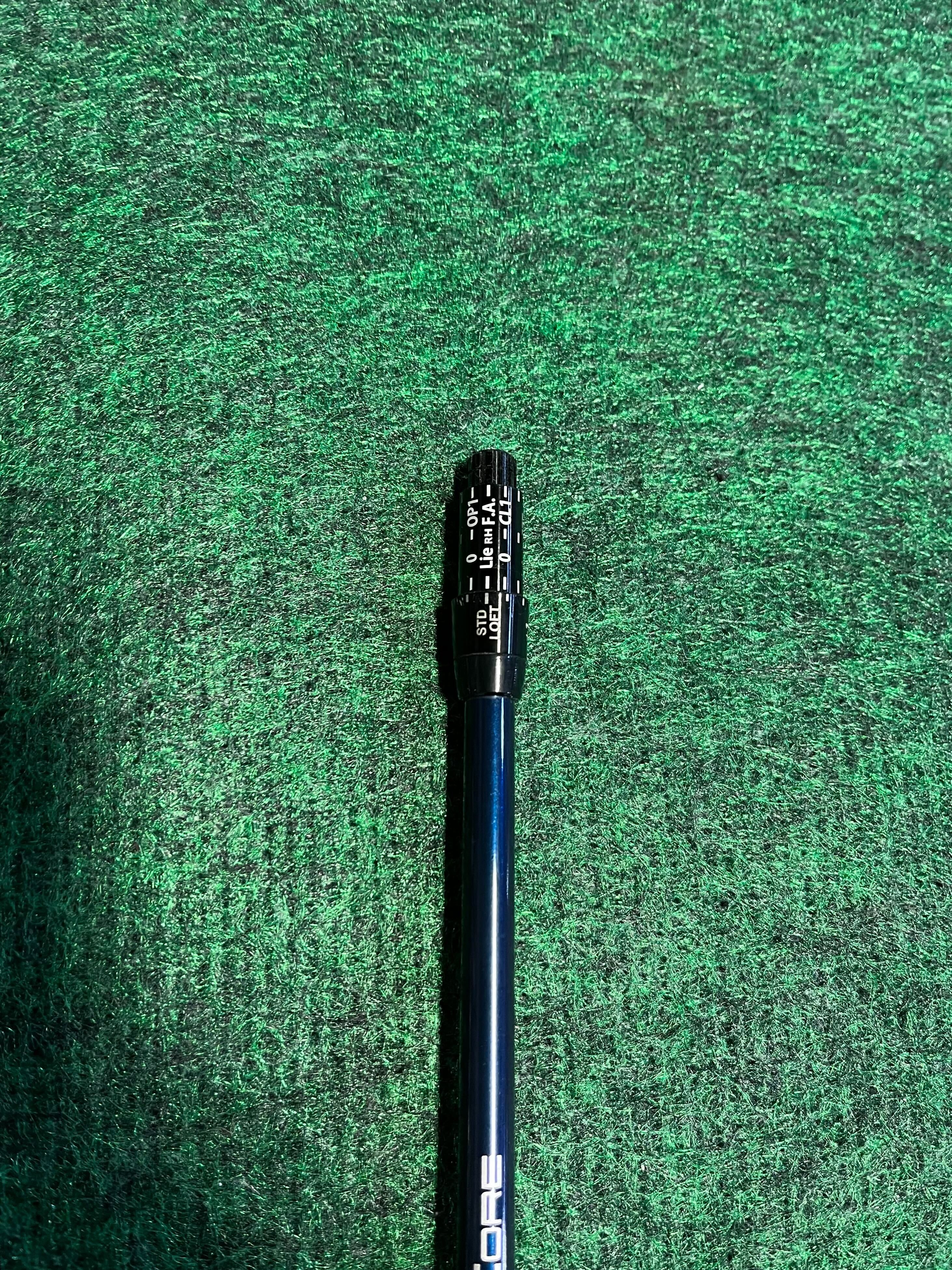 Fujikura Ventus Velocore Blue Driver Shaft - Stiff Flex 44.5 Inches - High Performance Golf Shaft for Long Drives and Precision Shots on the Course