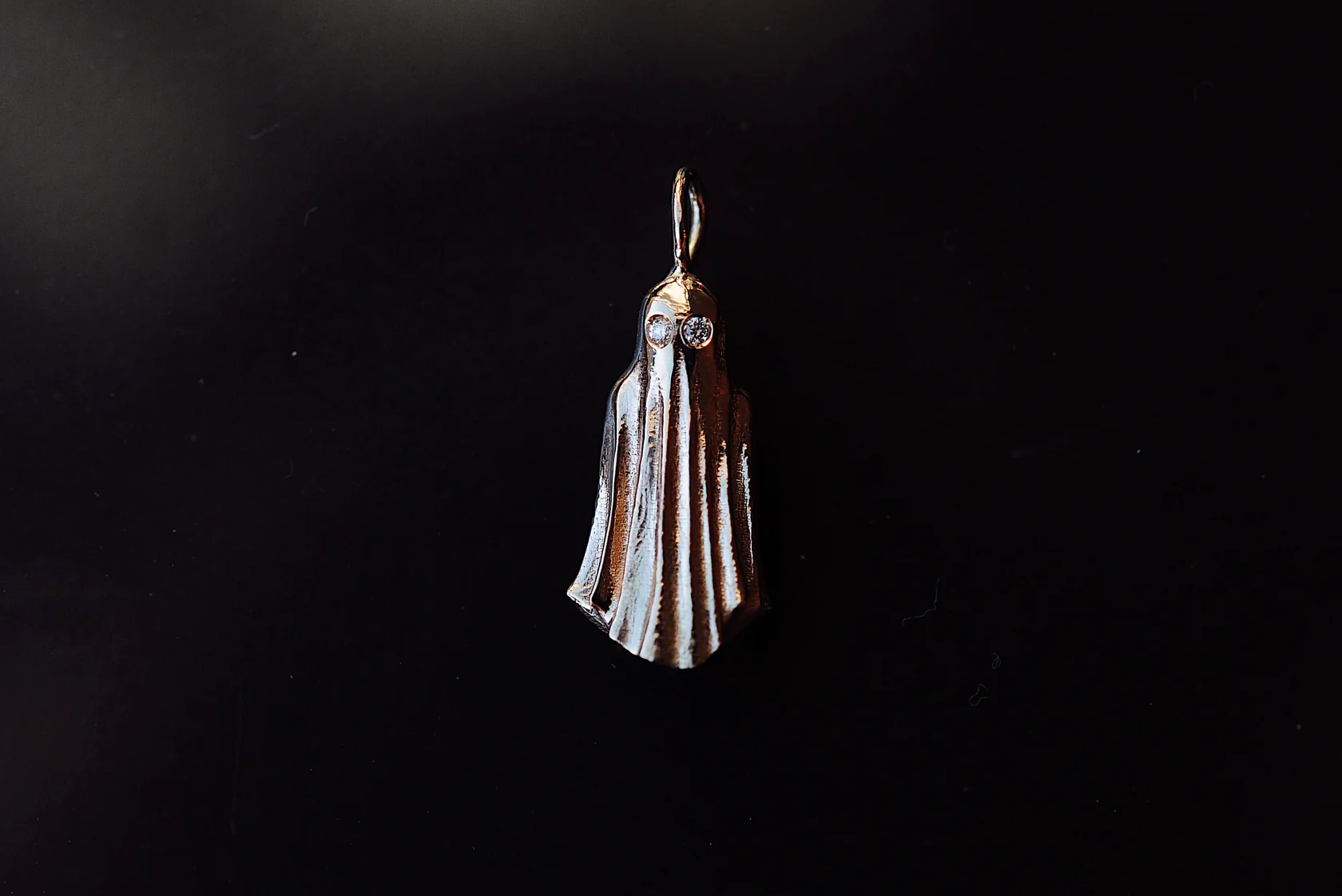 Stunning Diamond Ghost Necklace - Elegant & Unique Jewelry for Halloween, Cosplay & Gothic Fashion | Perfect Gift for Women & Girls