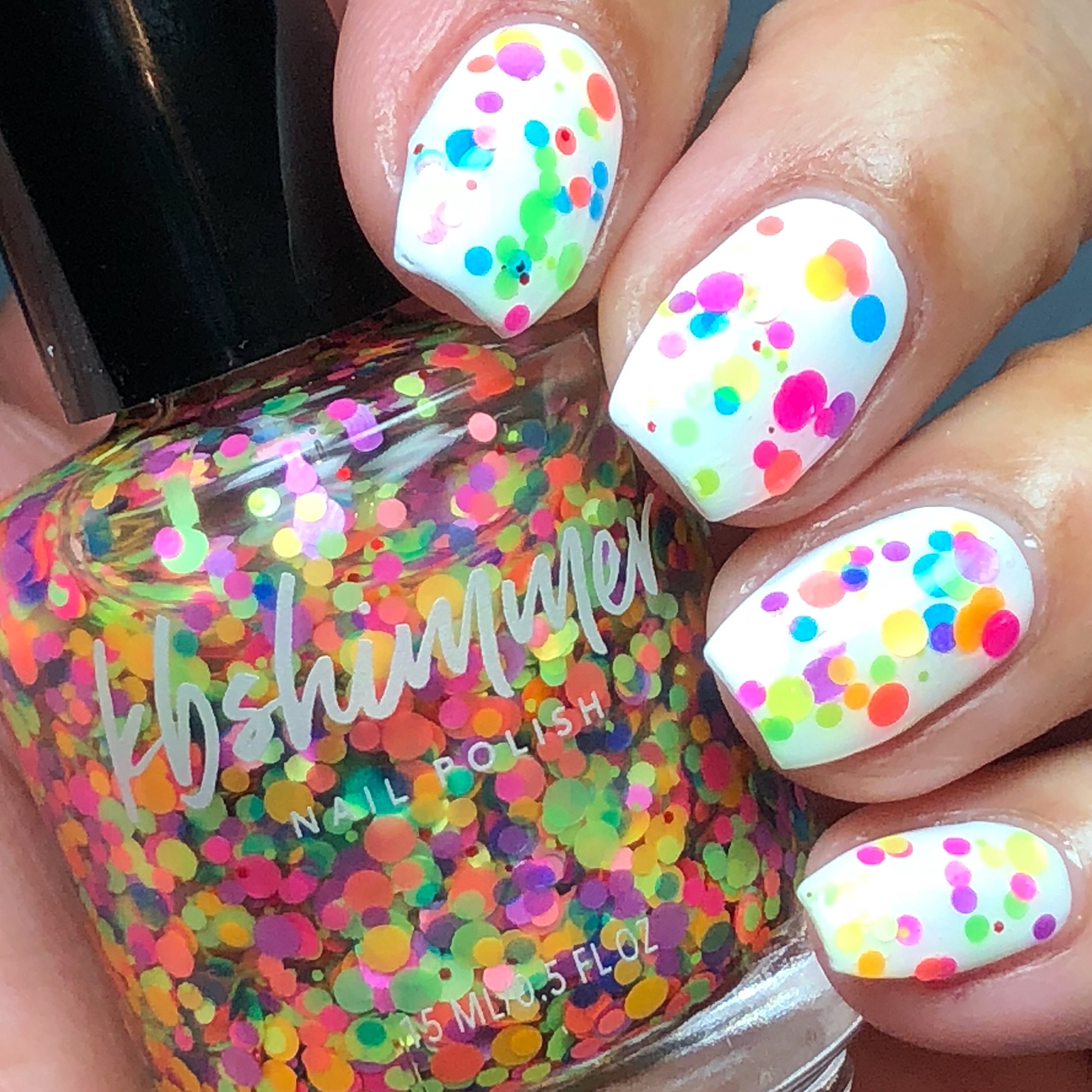 Upside Round Nail Polish 0.5oz - Salon Quality for Home Manicures
