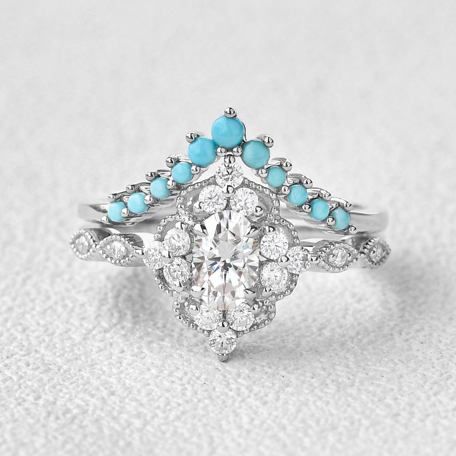 1.0ct Bohemian Moissanite Vintage Halo Ring Set - 2 Piece Wedding Band & Engagement Ring Set for Women - Perfect for Proposals, Anniversaries & Special Occasions
