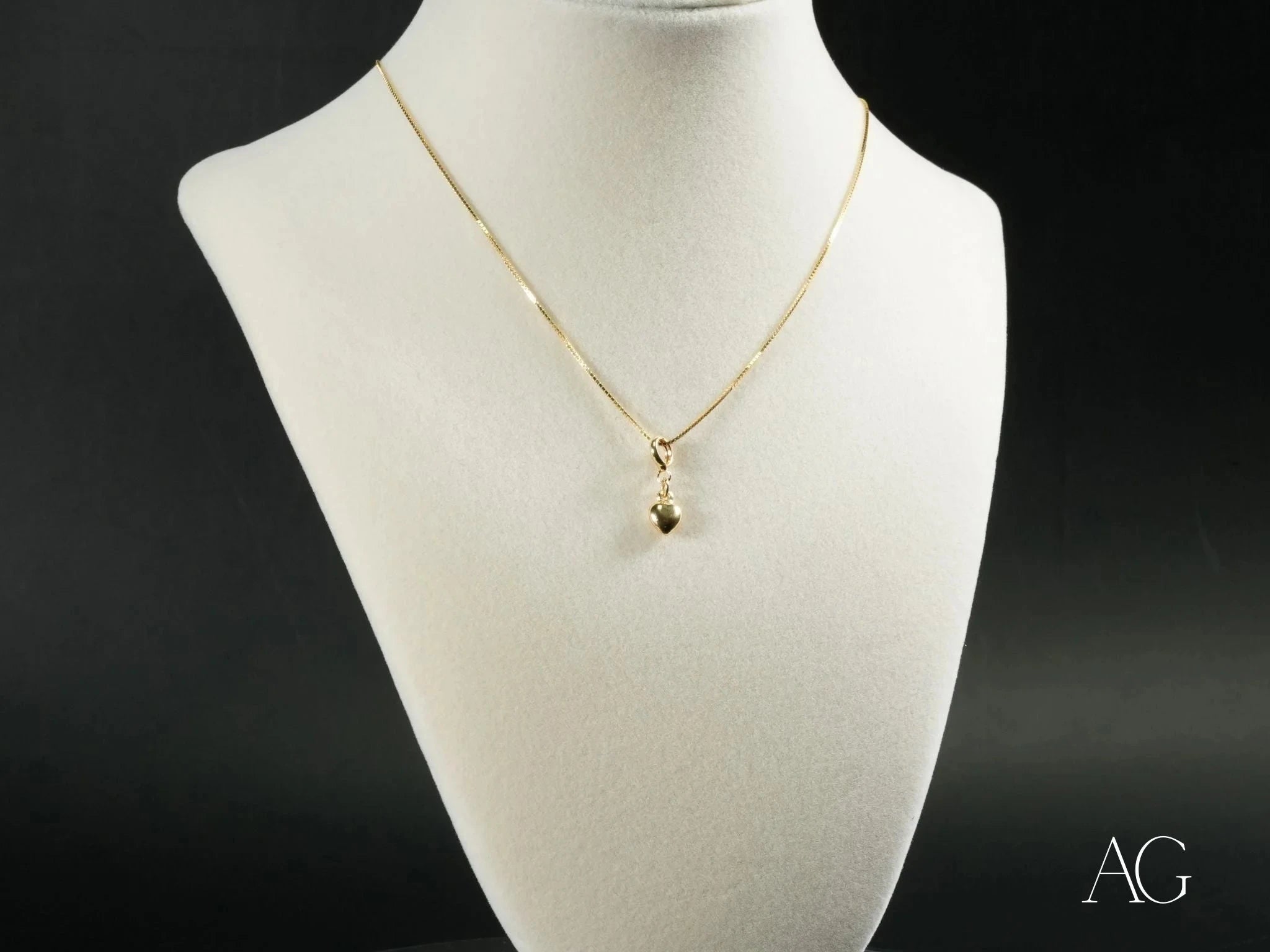 Golden Heart Pendant Necklace for Women - Elegant 14K Gold Plated Jewelry Gift for Valentine's Day, Anniversary & Special Occasions | Perfect for Romantic Dates, Weddings & Everyday Wear