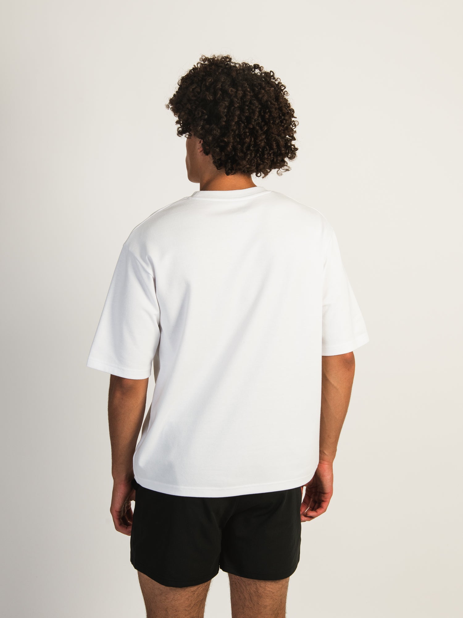 BOXY FIT TEE WHITE - Oversized Cotton T-Shirt for Women | Casual Streetwear & Layering Essential