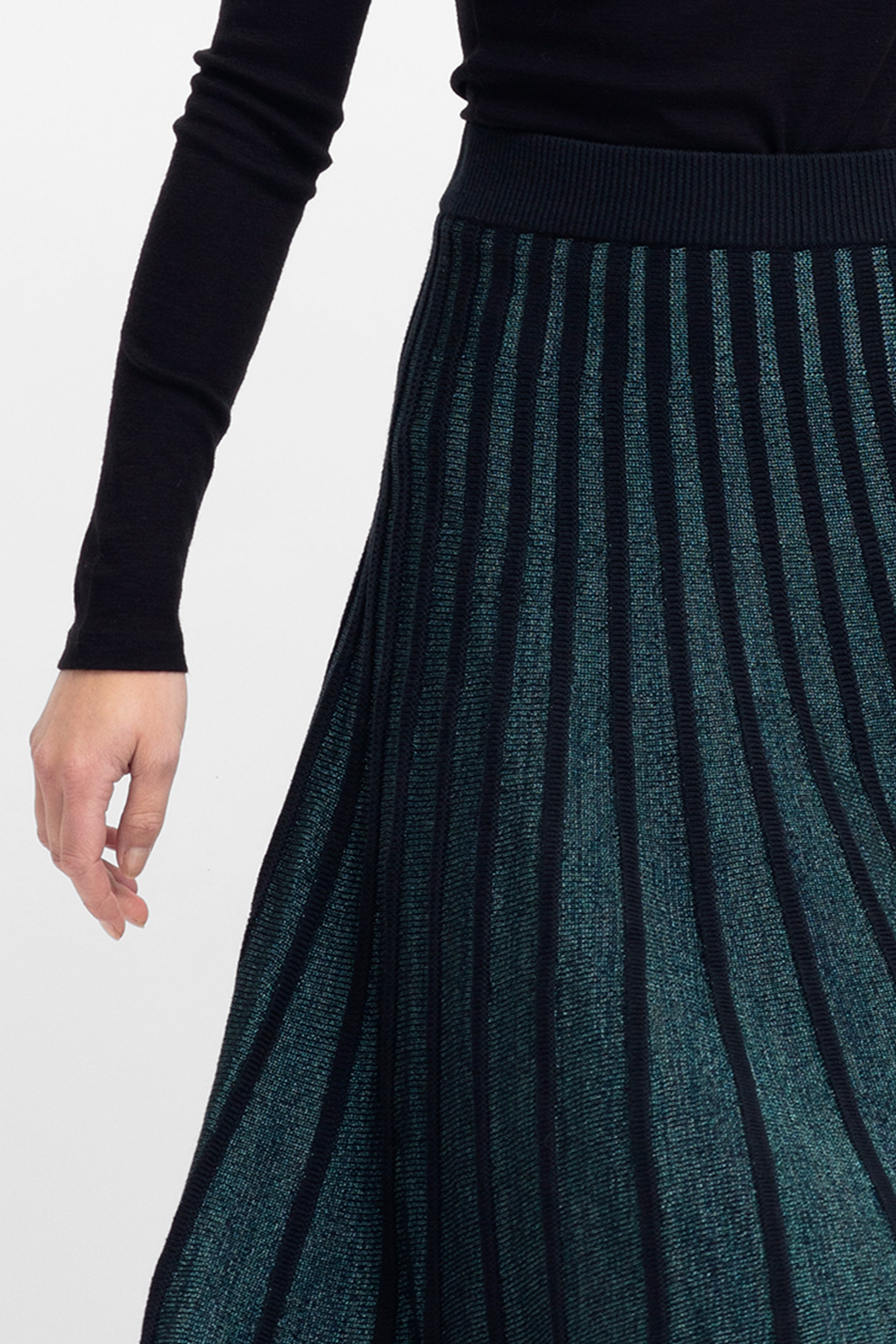 ELK Glittra Metallic Skirt for Women - Sparkly Sequined Party Skirt - Perfect for Nightclub, Cocktail Party & Holiday Events