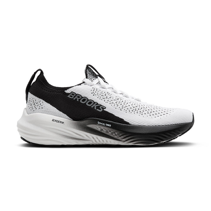 135 - WHITE/BLACK