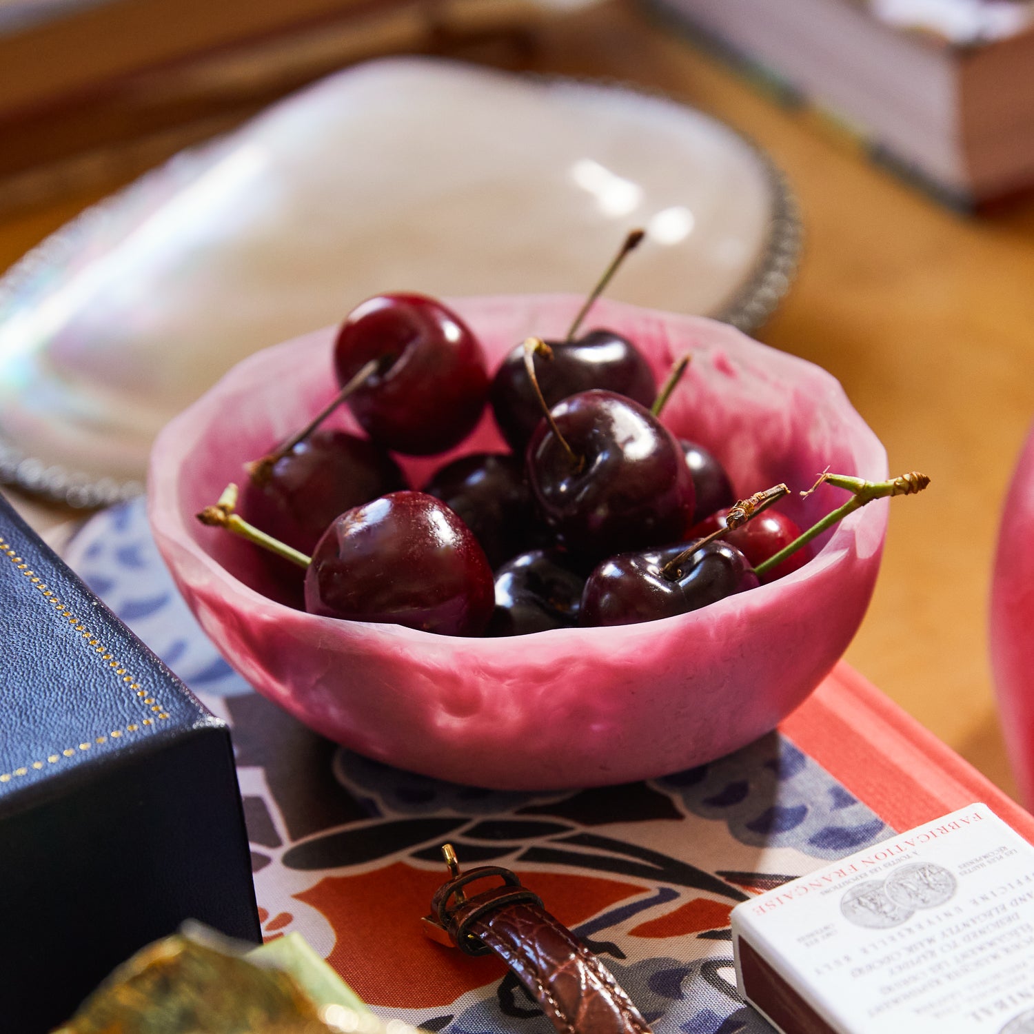 Billie Bowl - Premium Ceramic Serving Bowl in Fuchsia Pink, Ideal for Salads, Soups, and Party Snacks | Dishwasher & Microwave Safe