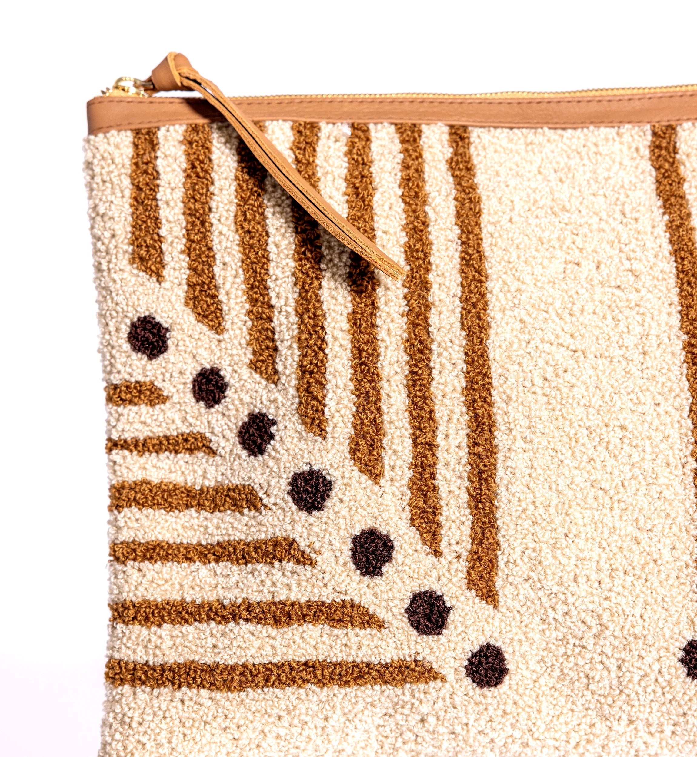 Lusso Stripe Clutch - Elegant Women's Wallet for Evening Parties, Weddings & Special Events | Fashionable Crossbody Handbag with Adjustable Strap | Perfect Gift for Her