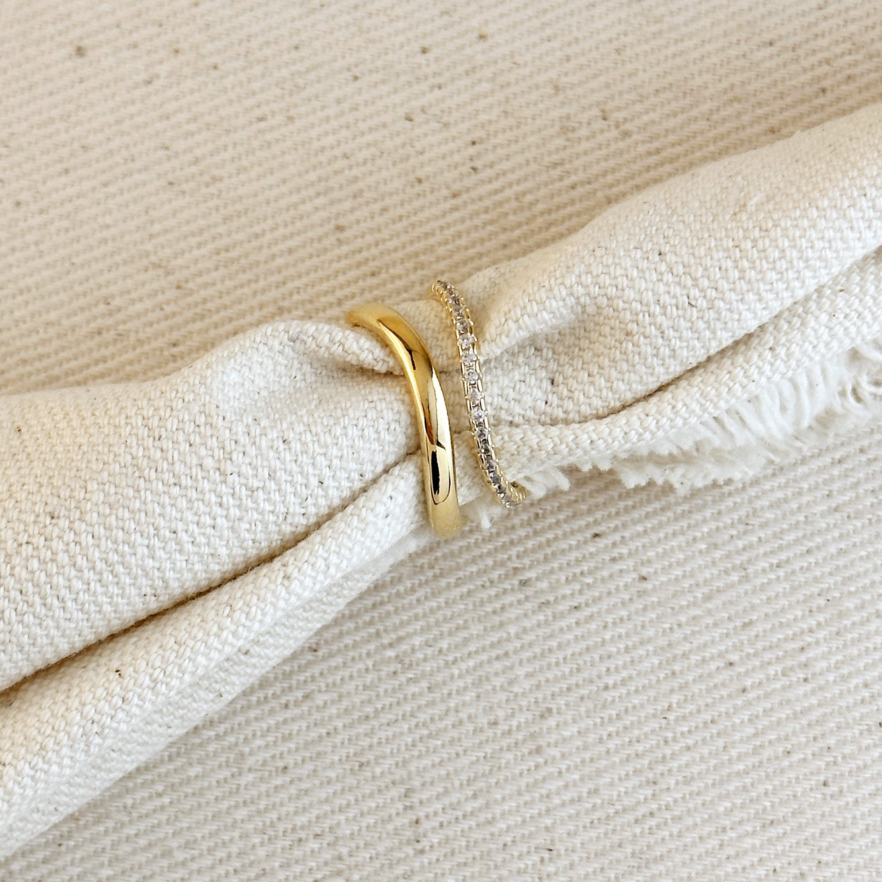 18K Gold Filled Stackable Wave Ring for Women - Trendy Boho Jewelry Gift for Birthday, Anniversary & Everyday Wear