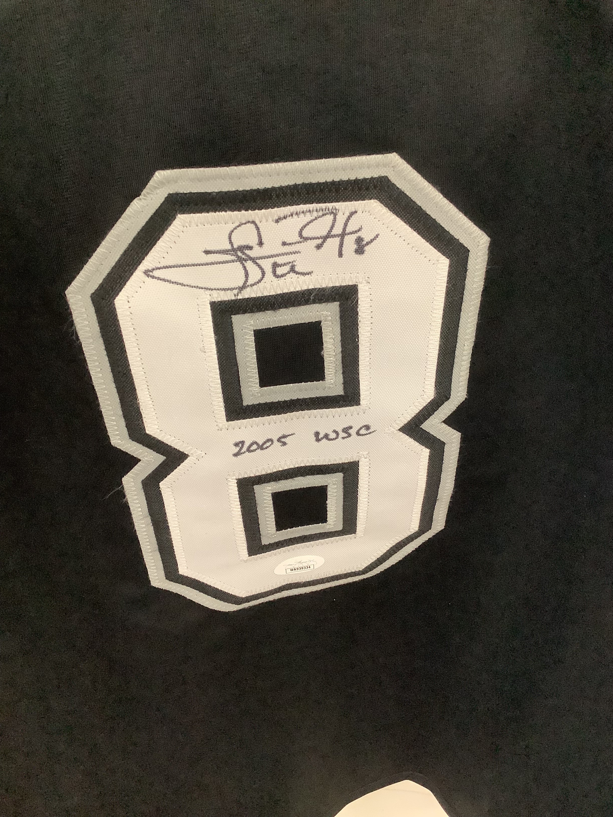 Carl Everett Autographed Baseball Jersey with JSA COA - Authentic Signed MLB Memorabilia for Collectors and Fans - Perfect for Display, Gifts, and Sports Memorabilia Collections