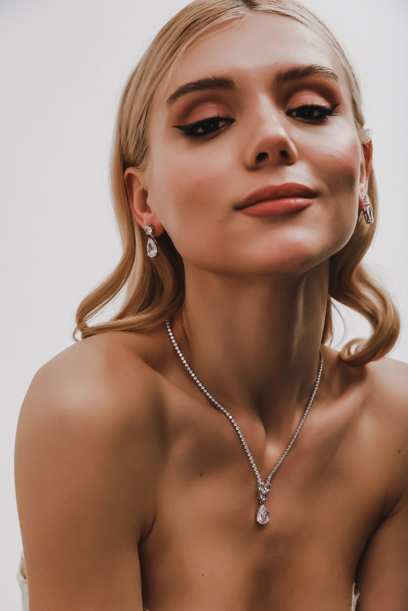 Nova Jewelry Set for Women - Elegant Necklace & Earrings Gift Set - Perfect for Weddings, Parties & Special Occasions