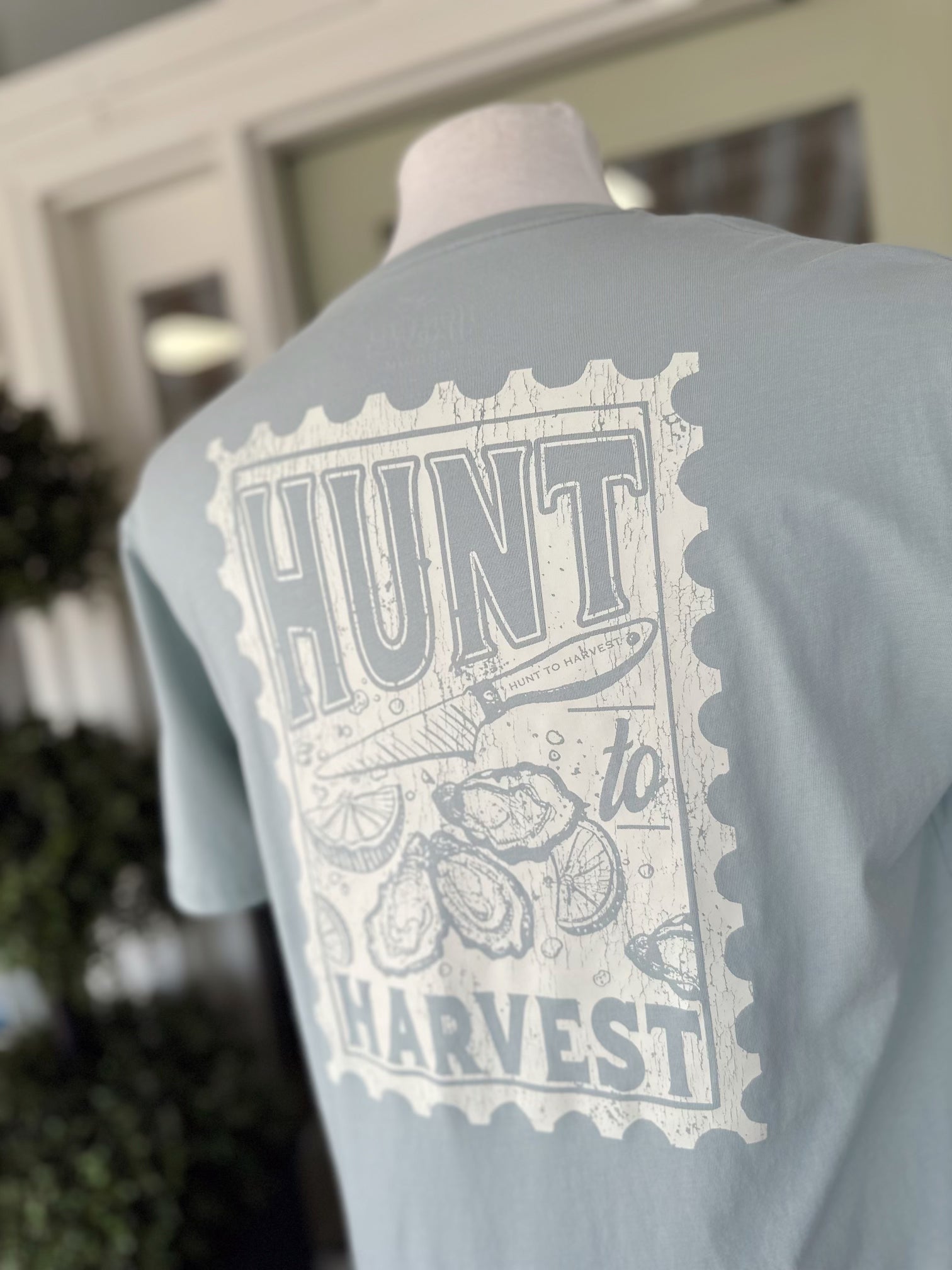 Hunt to Harvest Half Shell T-Shirt for Men - Comfortable Casual Bay Fishing Shirt - Perfect for Outdoor Adventures and Relaxing by the Water