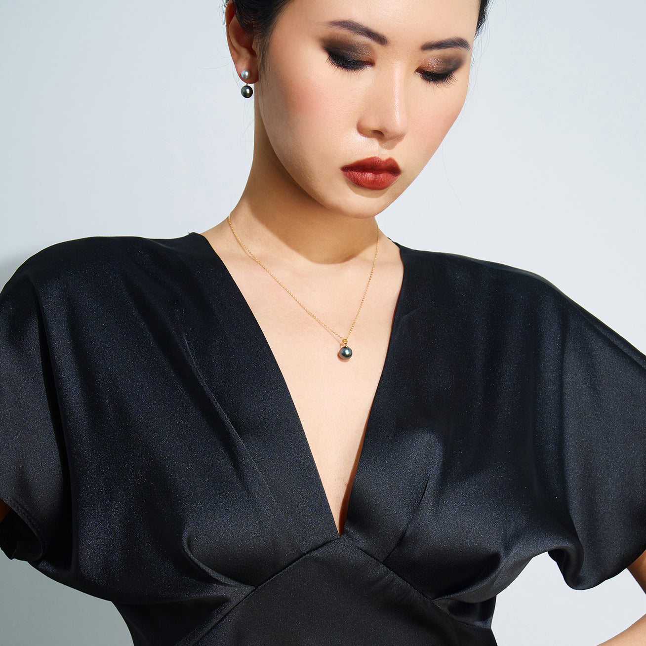 18K Solid Gold Tahitian Pearl Necklace - Genuine Saltwater Pearl Jewelry for Women, Elegant Gift for Wedding, Anniversary & Special Occasions
