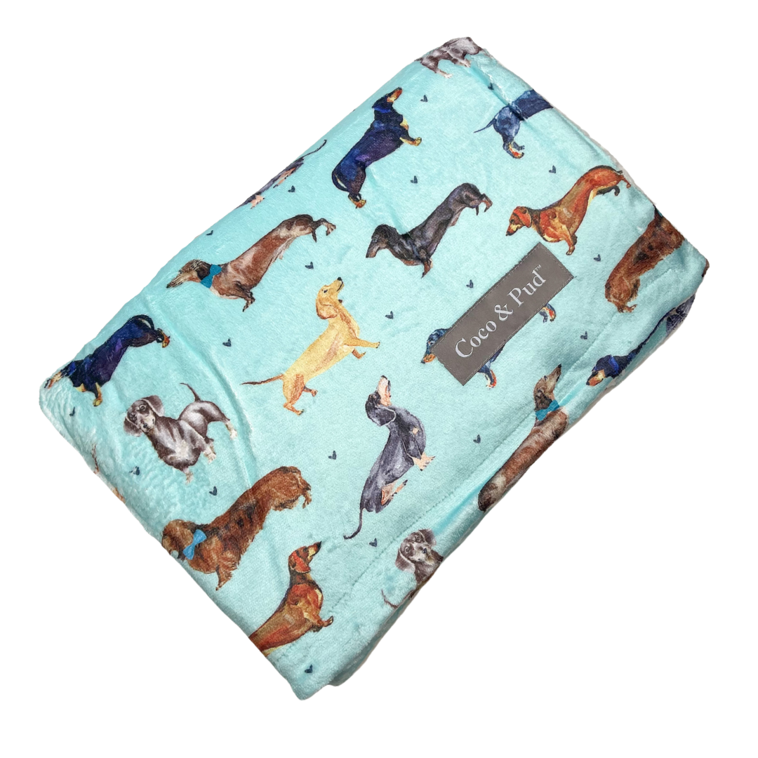 Doxie Love Luxe Blanket - Ultra Soft & Cozy Plush Throw for Dogs & Pet Lovers - Perfect for Cuddling, Sofa, Bed & Travel Use