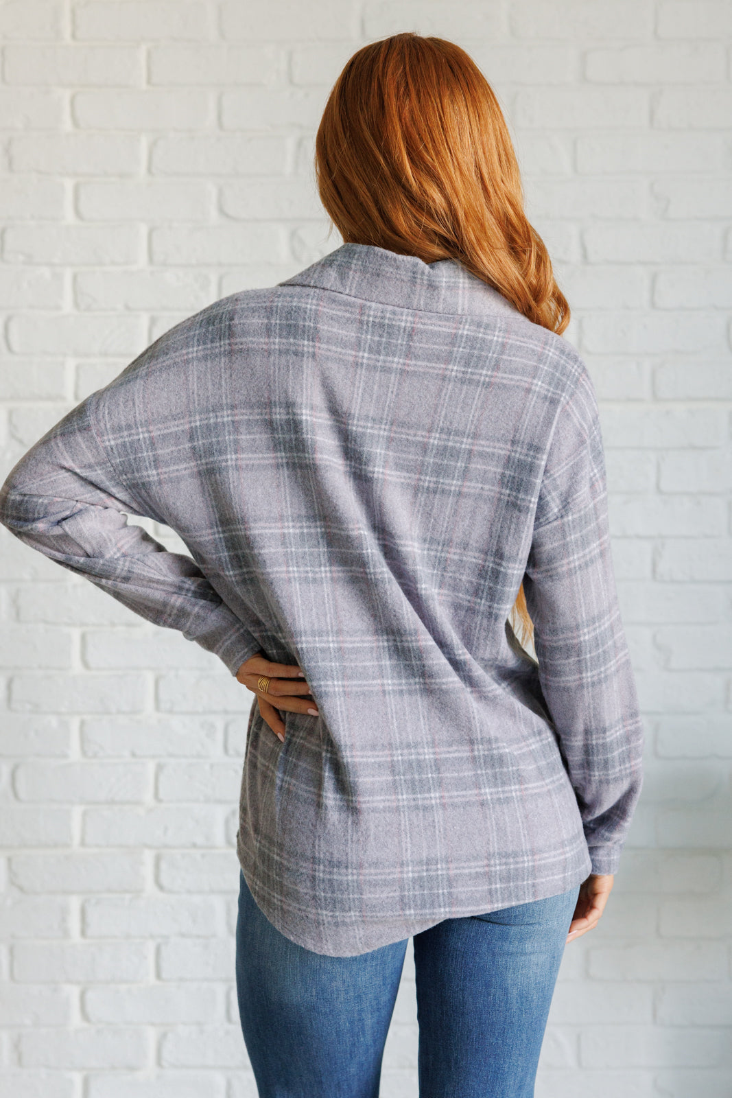 Stylish Plaid Button-Up Shirt for Men - Casual & Comfortable Flannel Shirt for Fall & Winter | Perfect for Outdoor Activities, Work & Everyday Wear