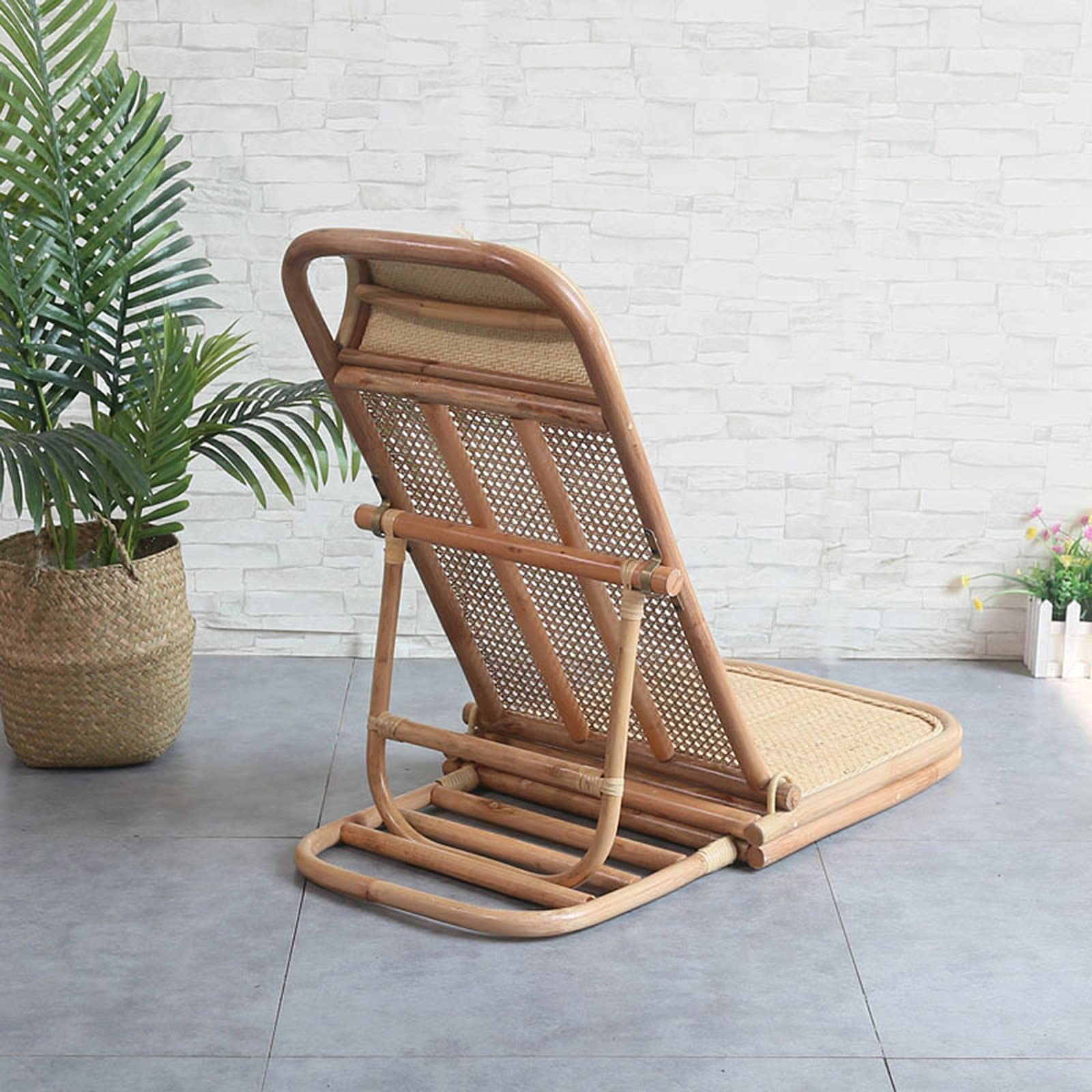 Comfortable Outdoor Garden Reclining Chair - Portable Folding Chaise Lounge for Camping, Beach, Patio & Lawn - Ergonomic Design for Relaxing in Backyard, Poolside or Picnic