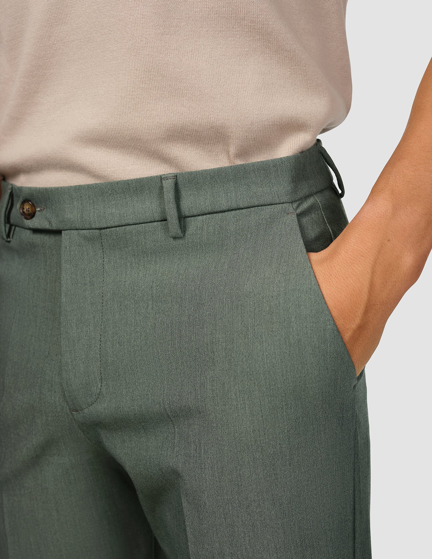 Men's Essential Relaxed Fit Suit Pants in Green Melange - Comfortable Office Wear & Business Casual Attire