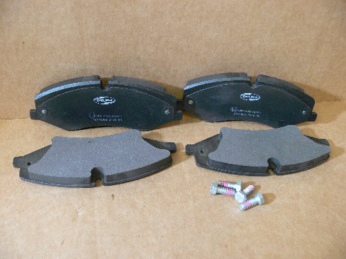 Genuine Land Rover Front Brake Pads Set for Range Rover 2010-2012 - LR026221 - Perfect for Off-Roading & City Driving