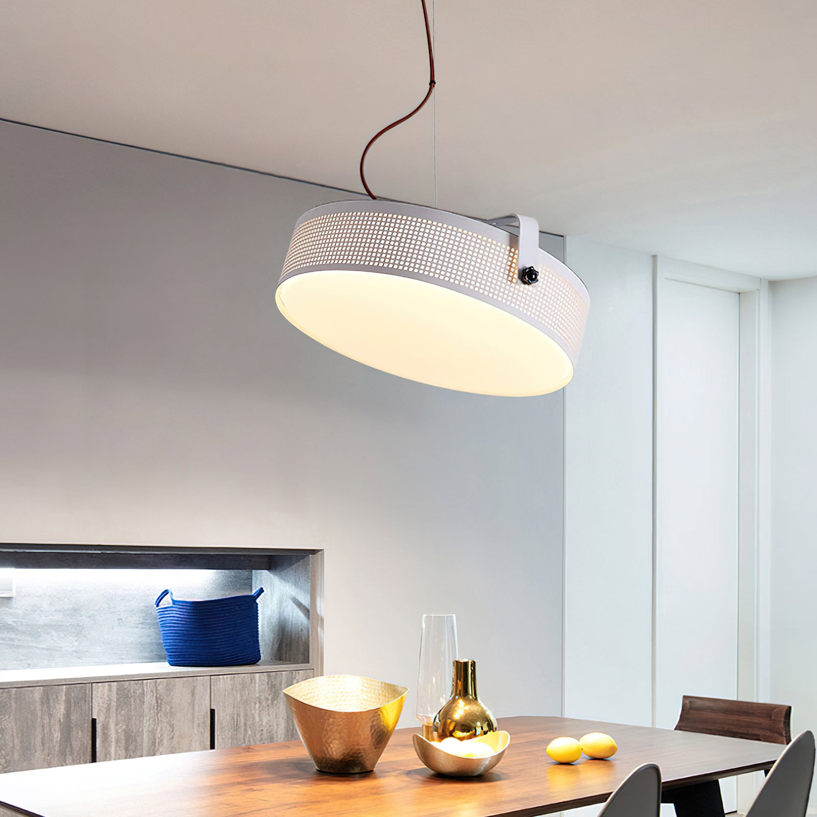 Modern Dana Round Pendant Light - Vintage Industrial Ceiling Lamp with Metal Shade - Perfect for Dining Room, Kitchen Island, Bedroom or Living Room Lighting