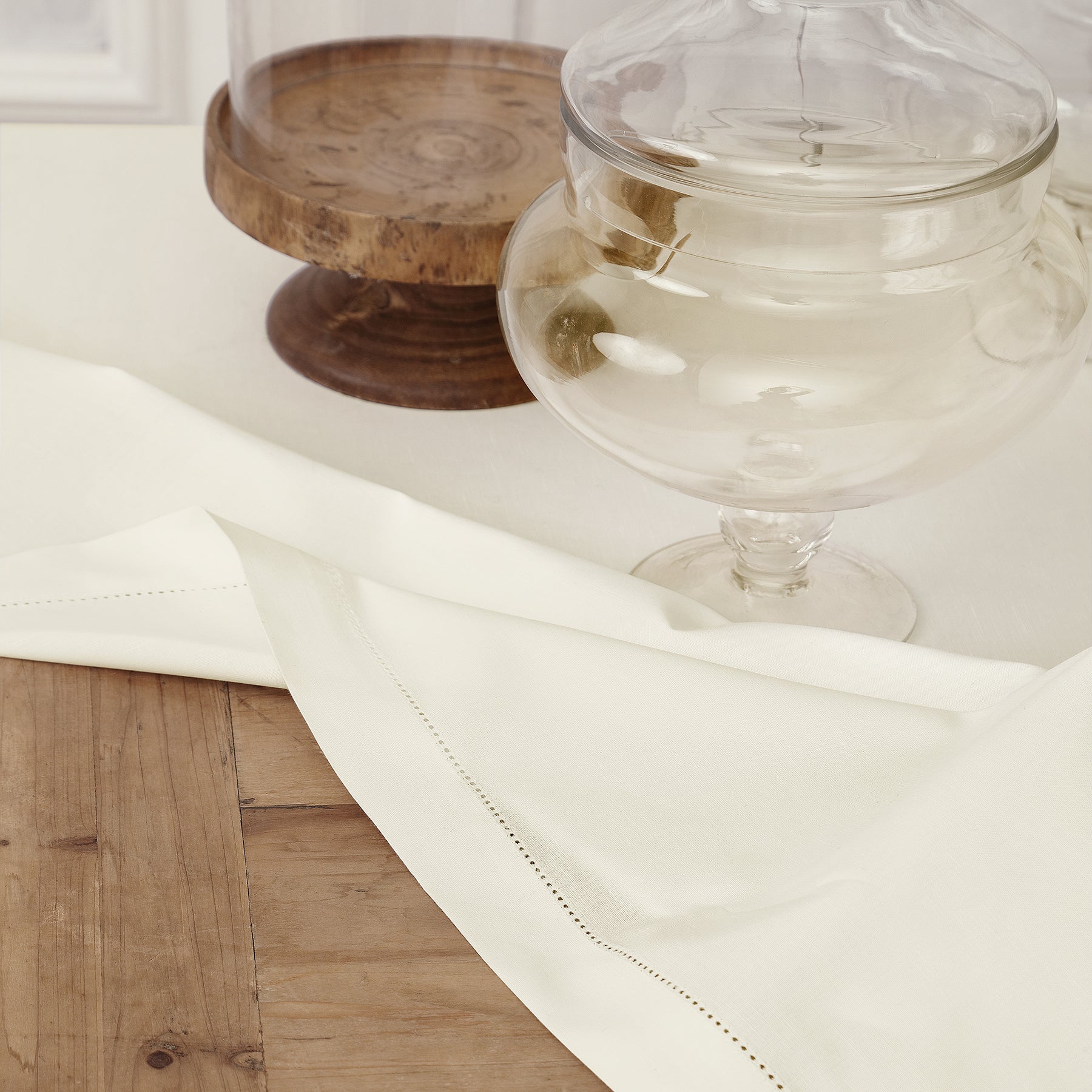 Premium Cotton Linen Hemstitch Tablecloth - Elegant Dining Table Cover for Home Decor, Parties & Special Occasions