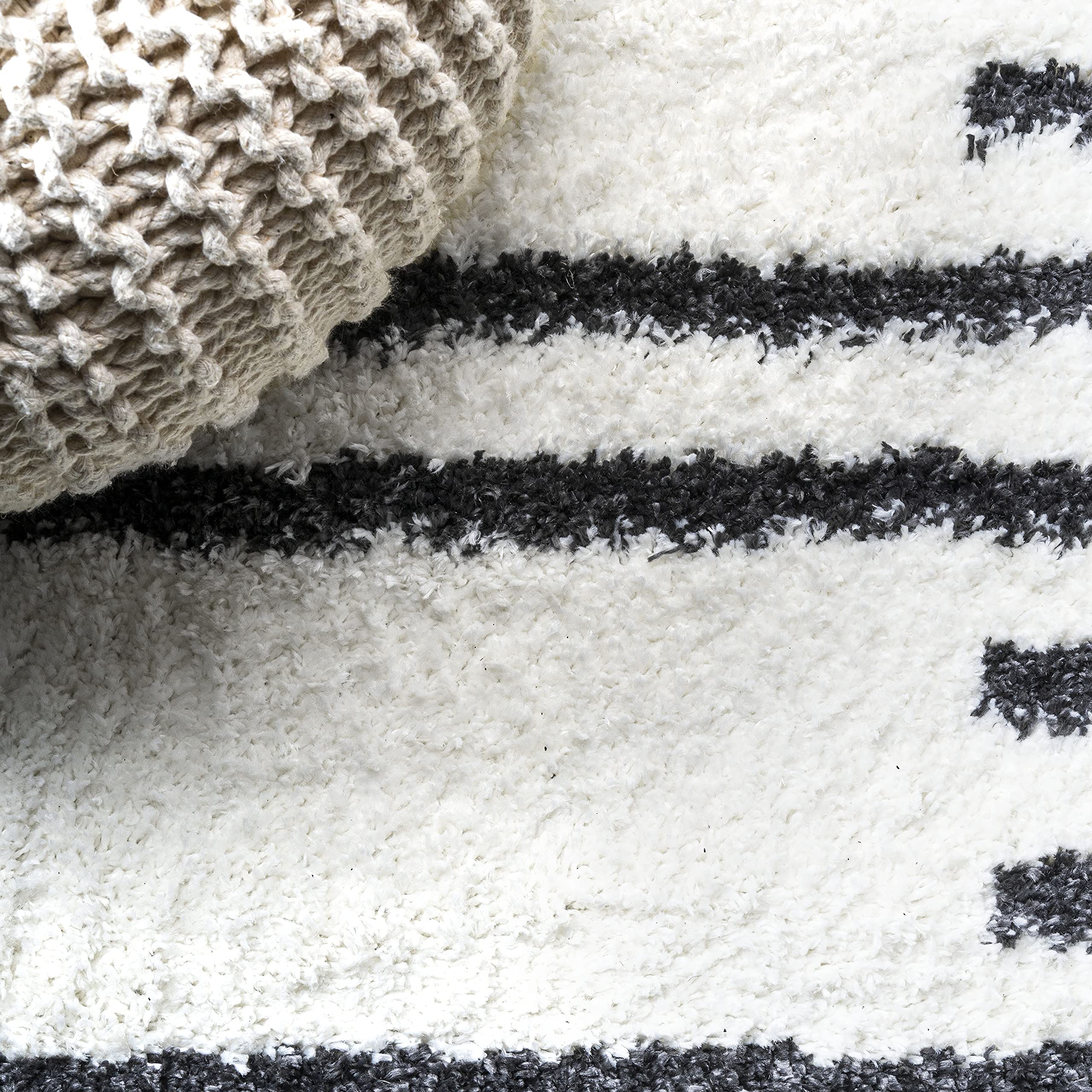 JONATHAN Y MOH406A-8 Petra Stripe Geometric Shag Rug 8x10 - Bohemian Contemporary Area Rug for Bedroom, Living Room & Kitchen - Easy Clean Non-Shedding White/Black Rug - Perfect for Modern Home Decor & Cozy Spaces