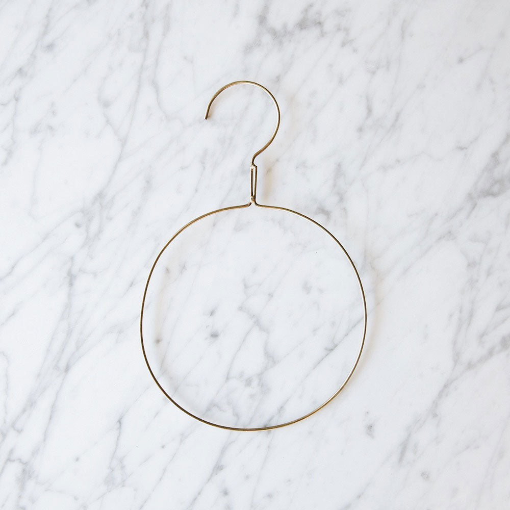 Vintage Brass Scarf Hanger - Elegant Wall Mounted Scarf Organizer for Women's Fashion Accessories | Perfect for Bedroom, Closet & Entryway Storage
