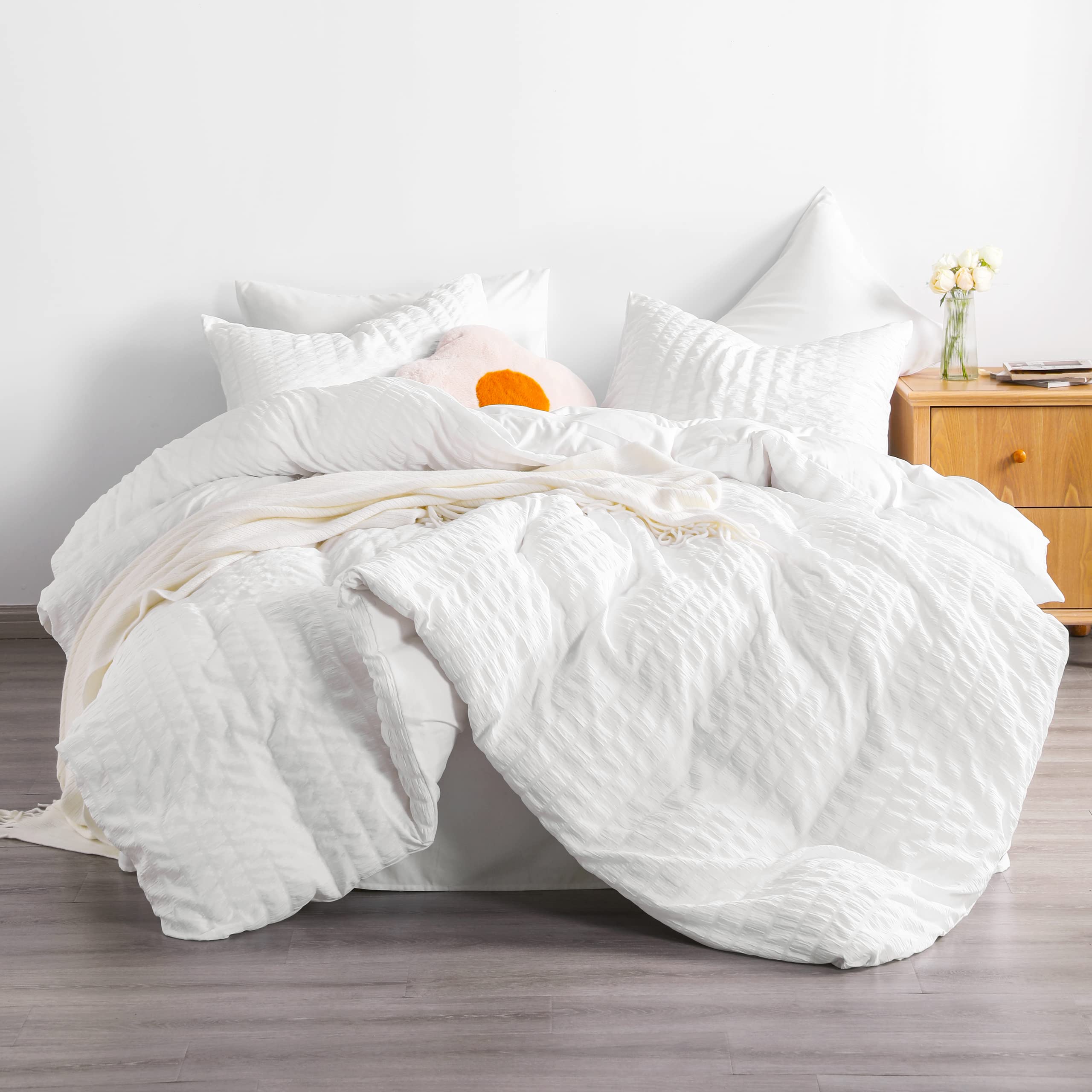 NTBAY 3-Piece Queen Duvet Cover Set - Seersucker Textured Stripe Washed Microfiber Comforter Cover with Zipper Closure, 90x90 Inches, White | Soft & Breathable Bedding for Master Bedroom, Guest Room & Dorm