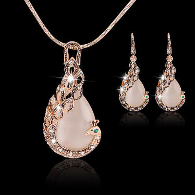 Exquisite Peacock Jewelry Set for Women - Elegant Necklace, Earrings & Bracelet - Perfect for Parties, Weddings & Special Occasions