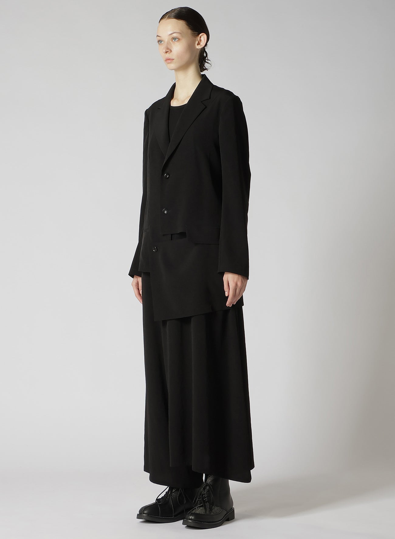 Elegant Asymmetric Crepe de Chine Jacket for Women - Stylish & Lightweight Outerwear for Office, Parties & Evening Events