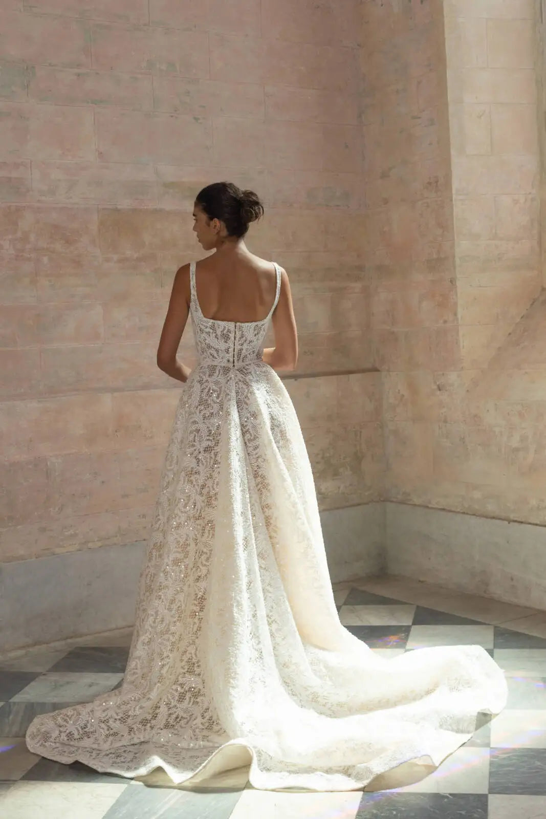 Elegant Custom Made Luxury Lace Wedding Dress - Princess Corset Gown for Brides | 2025 Bridal Collection | Perfect for Church Ceremonies, Beach Weddings & Formal Receptions