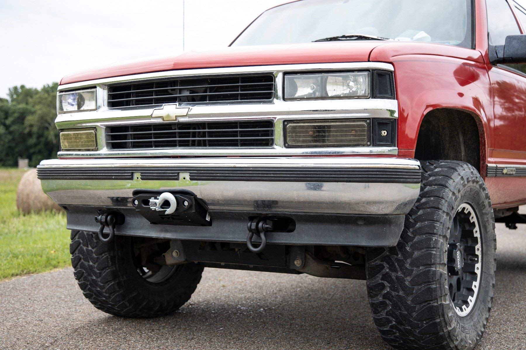 Rough Country RS164 Tow Hook Shackle Mount Kit for 1988-1998 Chevy GMC C1500 K1500 Pickup Trucks - Off-Road Recovery & Towing Accessories