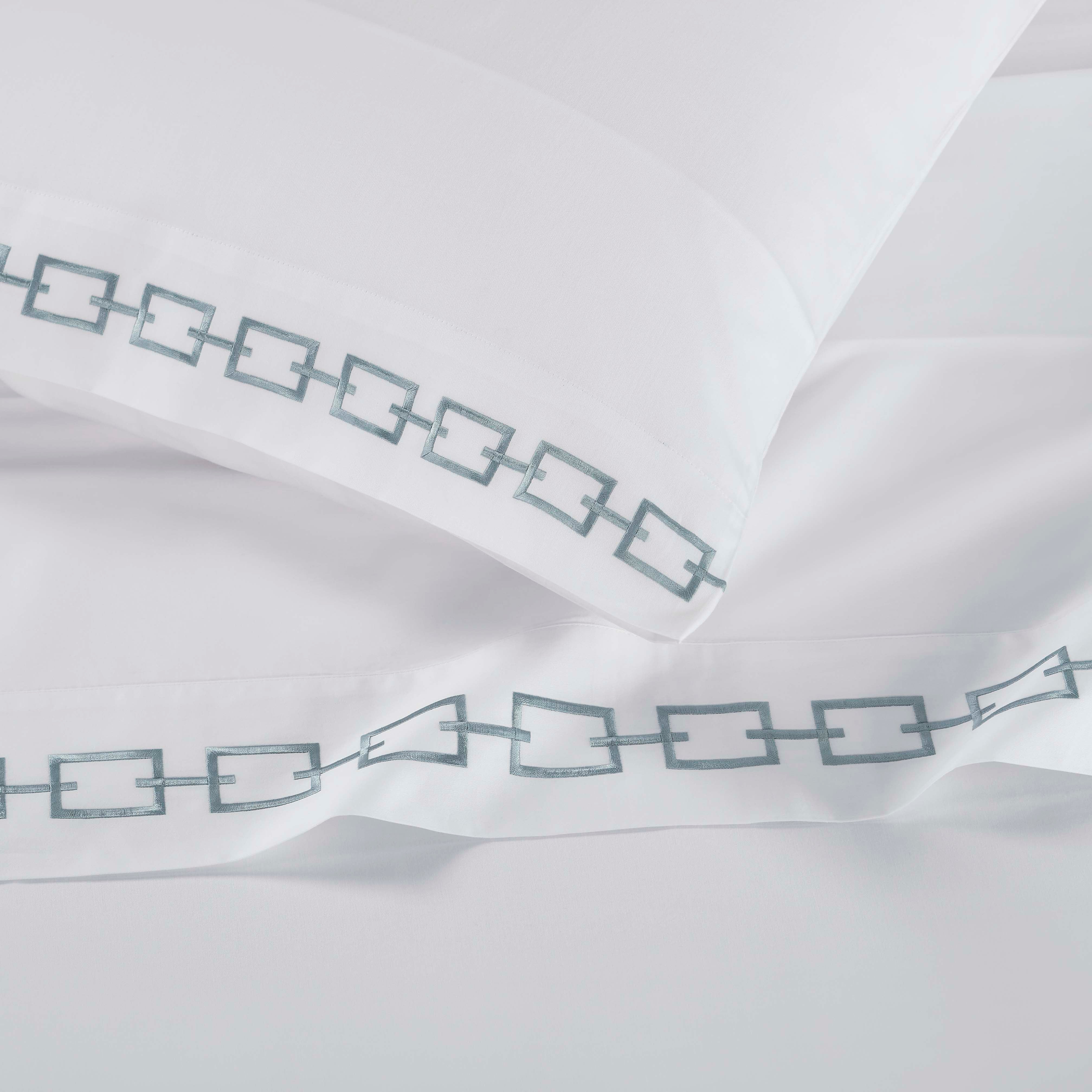 Premium Cotton Embroidered Deep Pocket Bed Sheet Set with Chain Links Design - Luxury Soft Bedding for Queen/King Size Beds - Perfect for Master Bedrooms, Guest Rooms & Cozy Home Decor