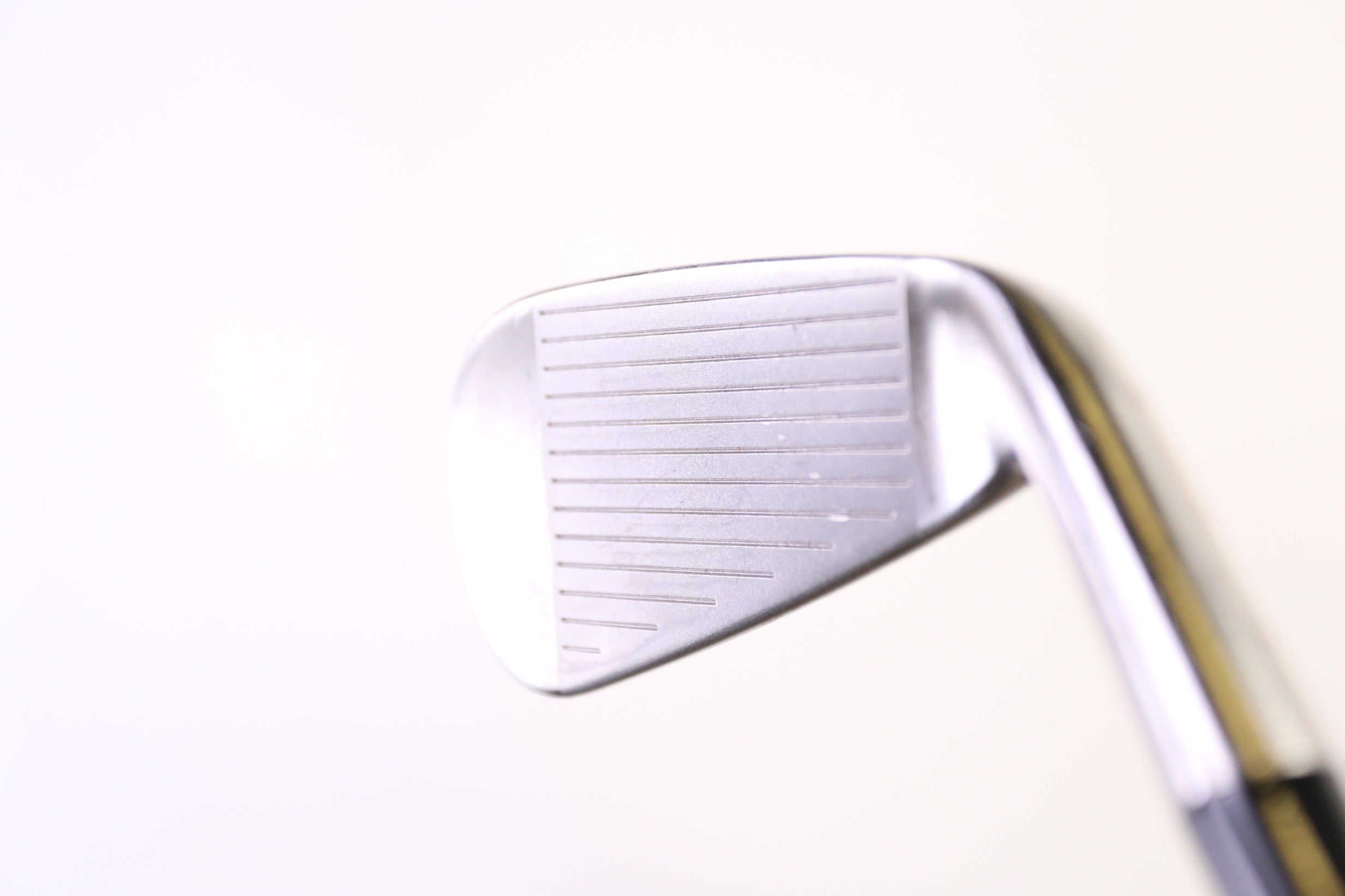 Used Callaway RAZR X Tour 6 Iron Left Handed Stiff Flex Golf Club - Perfect for Left-Handed Golfers & Practice Sessions