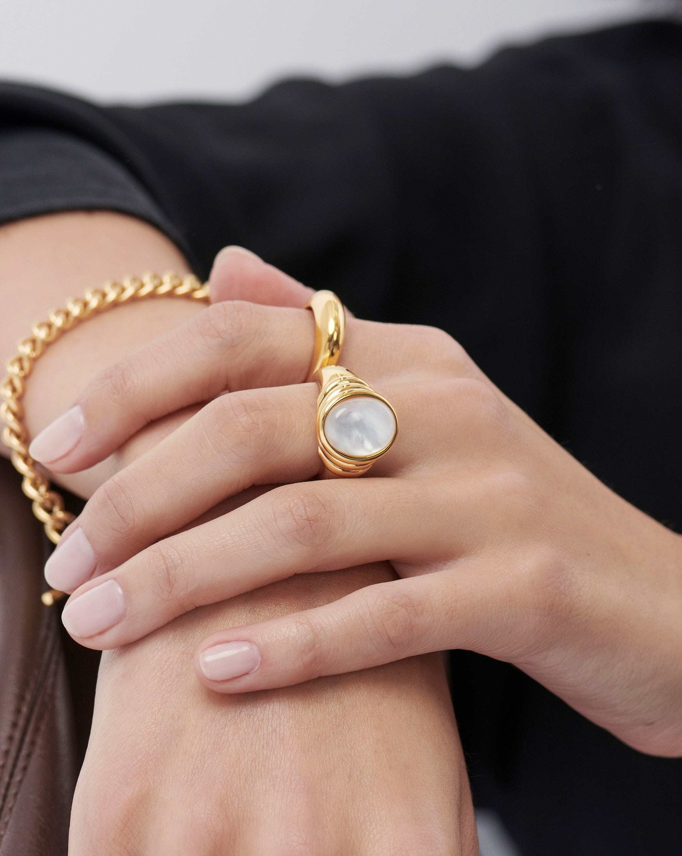 Savi Ridge Oval Gemstone Chunky Ring - 18k Gold Vermeil, Mother of Pearl & Quartz Statement Jewelry for Women | Elegant Gift for Birthday, Anniversary & Special Occasions