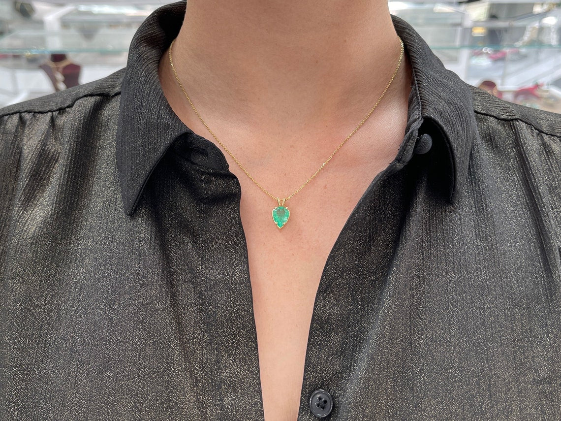 2.82 Carat 14K Yellow Gold Colombian Emerald Pear Cut Solitaire Pendant with 4 Prong Split Bail - Elegant Jewelry Gift for Women, Perfect for Weddings, Anniversaries & Special Occasions