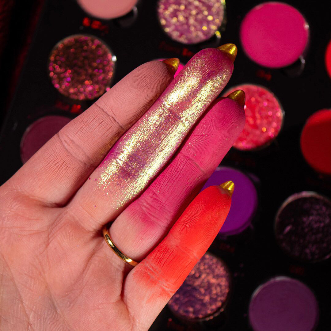 Dead Roses Eyeshadow Palette - 18 Matte & Shimmer Shades, Vegan & Cruelty-Free Makeup for Everyday & Party Looks | Perfect for Bridal, Halloween & Special Occasion Makeup