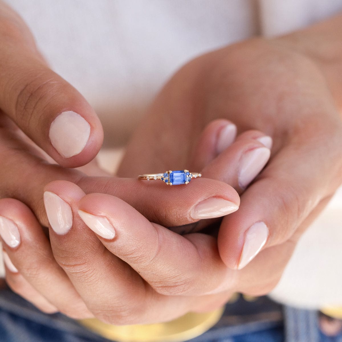 Stunning Blue Sapphire Ring for Women - 925 Sterling Silver Gemstone Jewelry - Perfect for Engagement, Wedding & Special Occasions