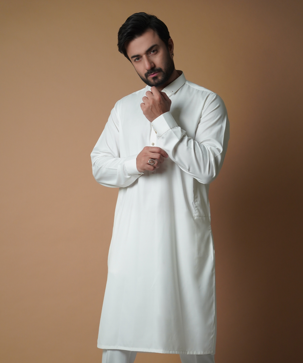 Stylish Off-White Kurta & Pants Set with Gold Metal Embellishments | Traditional Indian Ethnic Wear for Festivals & Weddings