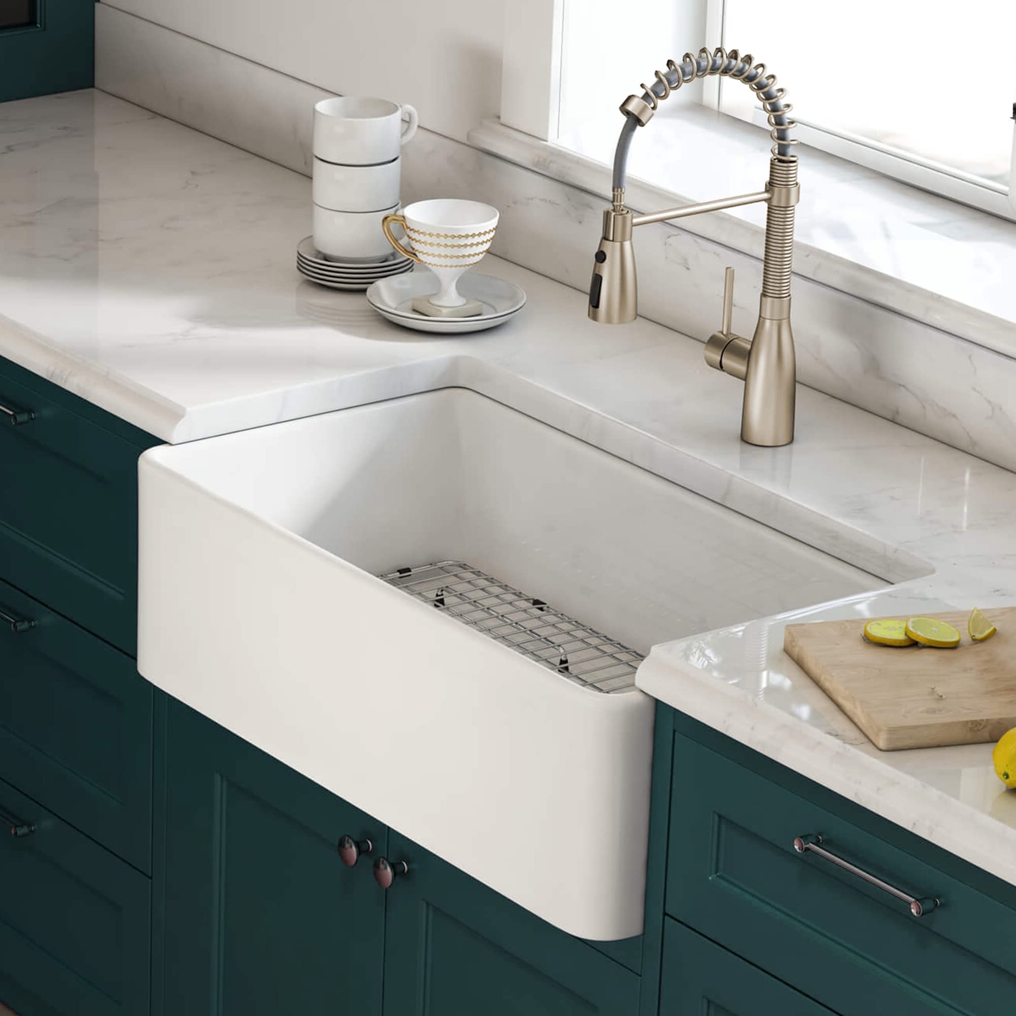 GETPRO 33 Inch White Fireclay Farmhouse Kitchen Sink - Apron Front, Deep Single Bowl with Stainless Steel Bottom Grid & Drain Accessories - Perfect for Rustic & Modern Kitchens, Baking, Meal Prep & Large Pot Washing