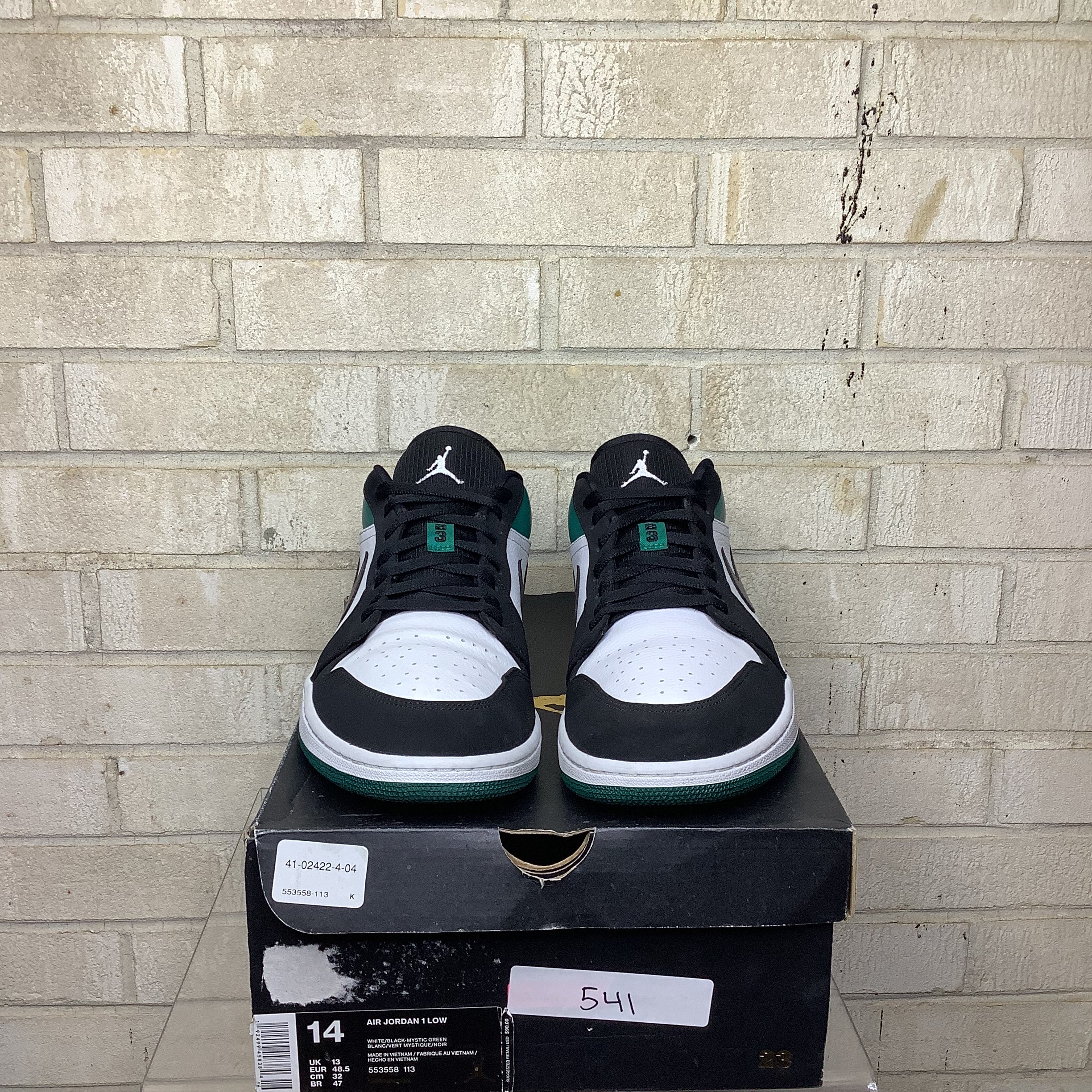 Original Title: AIR JORDAN 1 LOW WHITE BLACK MYSTIC GREEN SIZE 14 553558 113   Optimized Title: **Air Jordan 1 Low Sneakers - White, Black & Mystic Green - Men's Size 14 (Style 553558-113) - Perfect for Casual Wear, Street Style & Basketball Fans**