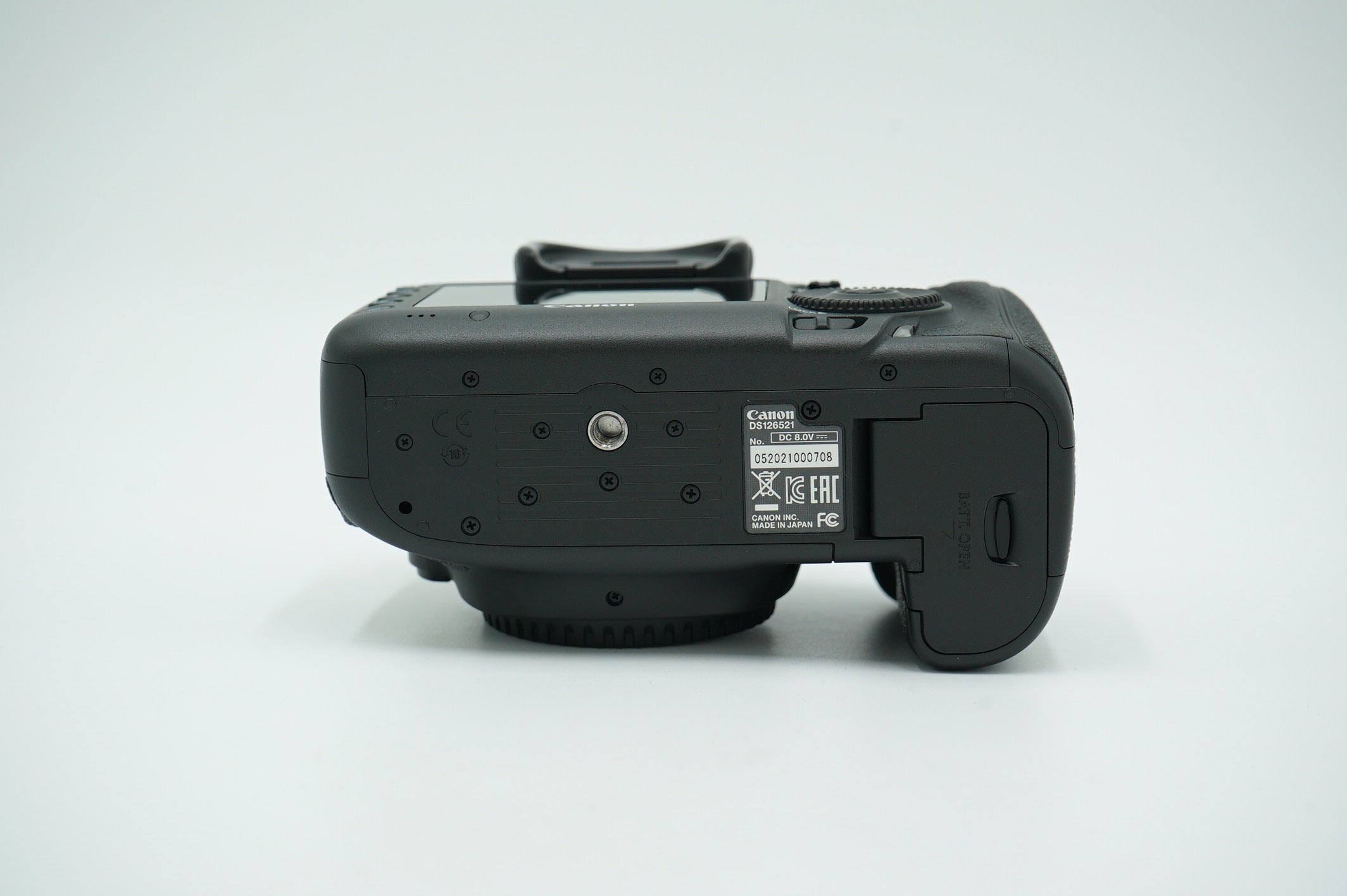 Canon EOS 5Ds DSLR Camera Body Only (Used) with Battery Grip BGE11 - Professional Full Frame 50.6MP Digital SLR for Portrait, Landscape & Studio Photography