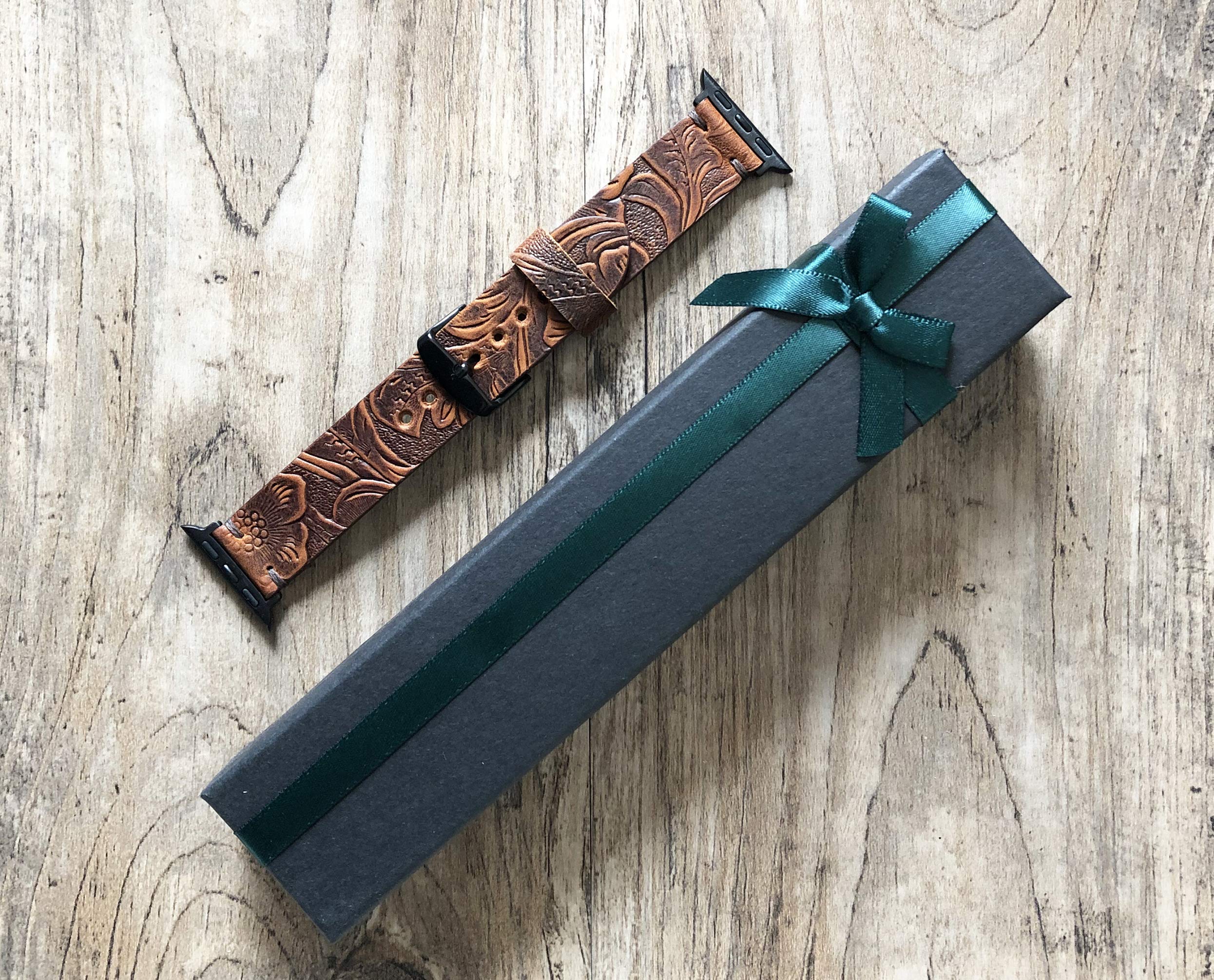 Personalized Western Floral Engraved Leather Watch Band - Compatible with Apple Watch 38mm/40mm/41mm/42mm/44mm/45mm - Custom Distressed Brown Leather Strap for iWatch Series 8/7/6/5/4/3/2/1 - Unique Women's Gift for Everyday Wear & Special Occasions