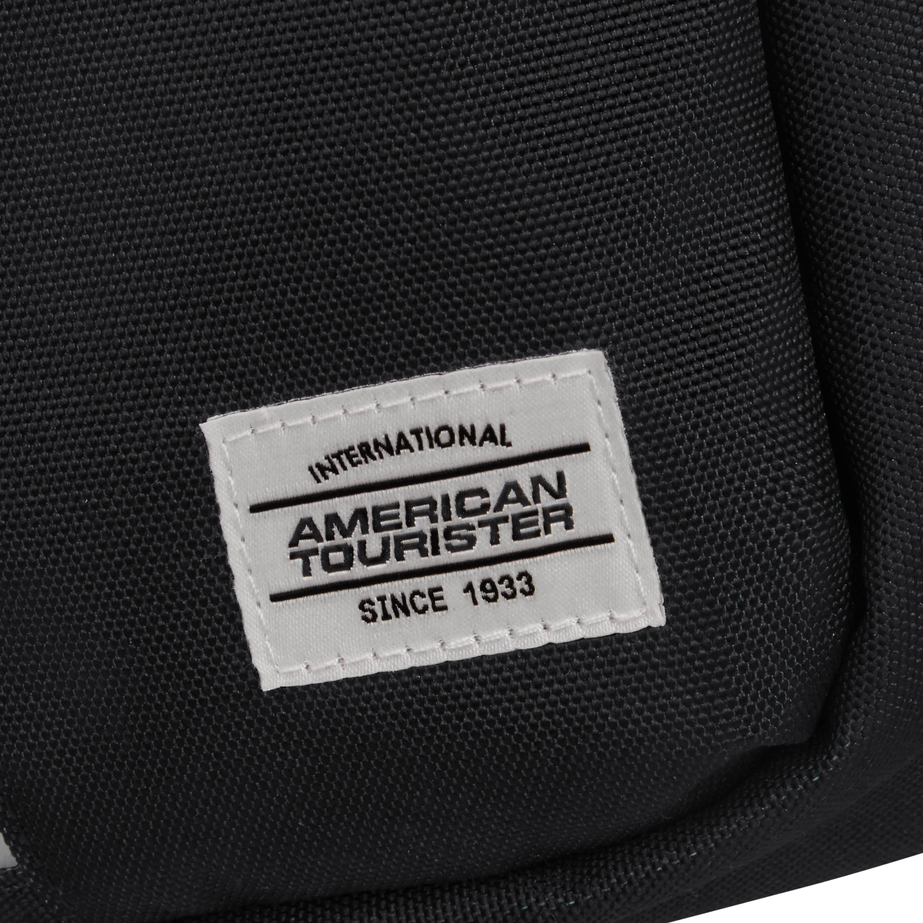 American Tourister BrightUp Sling Bag - Lightweight Crossbody Travel Bag for Men & Women, Perfect for Commuting, Shopping & Outdoor Adventures